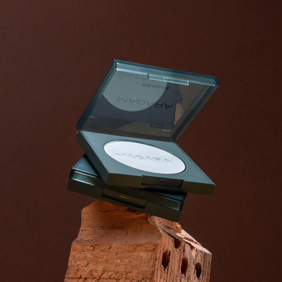 Mádara Air Eqaul Soft Silk Mineral Powder #0 Translucent 9g