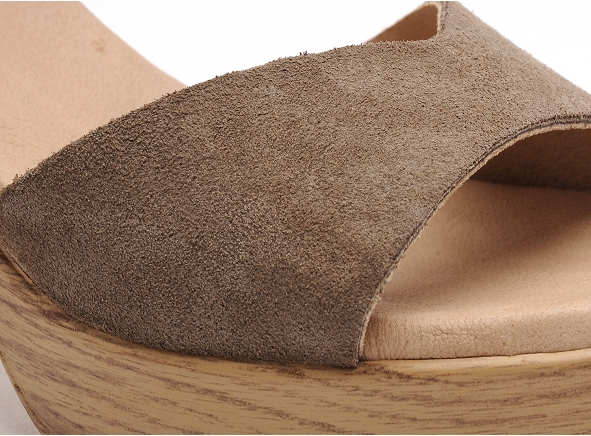Coco abricot nu pieds talons femme coivers marron