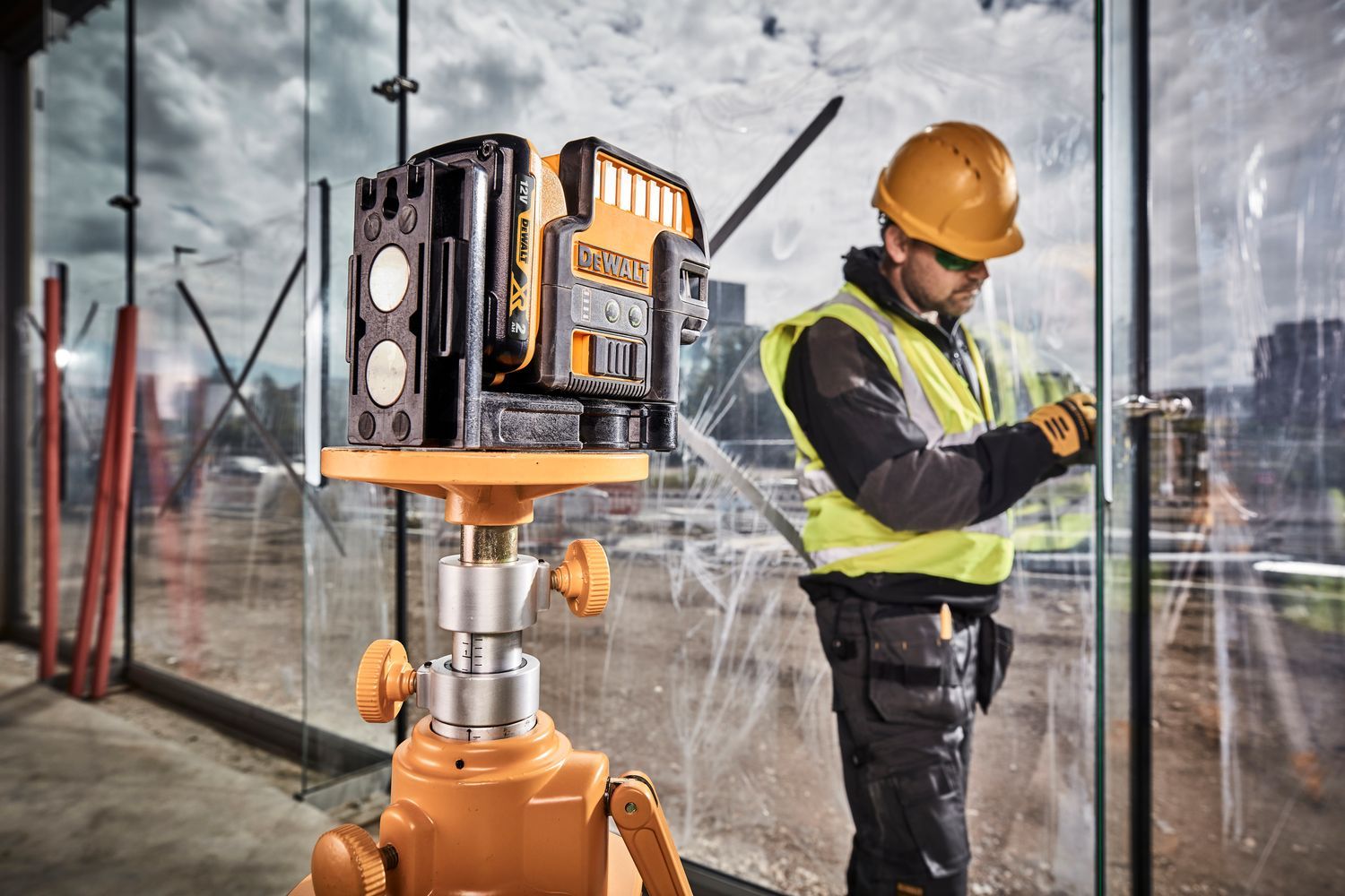 DeWALT DCE0825D1G 5-punt   kruislijnlaser groen 12V XR 2.0Ah in TSTAK