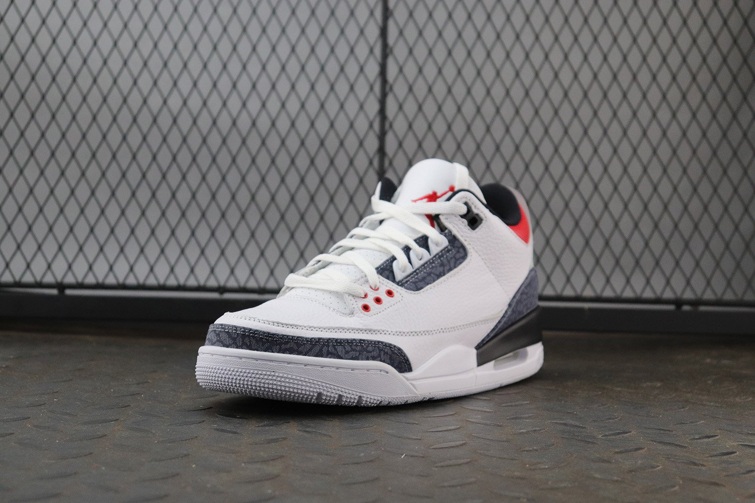 Jordan 3 Retro SE Fire Red Denim