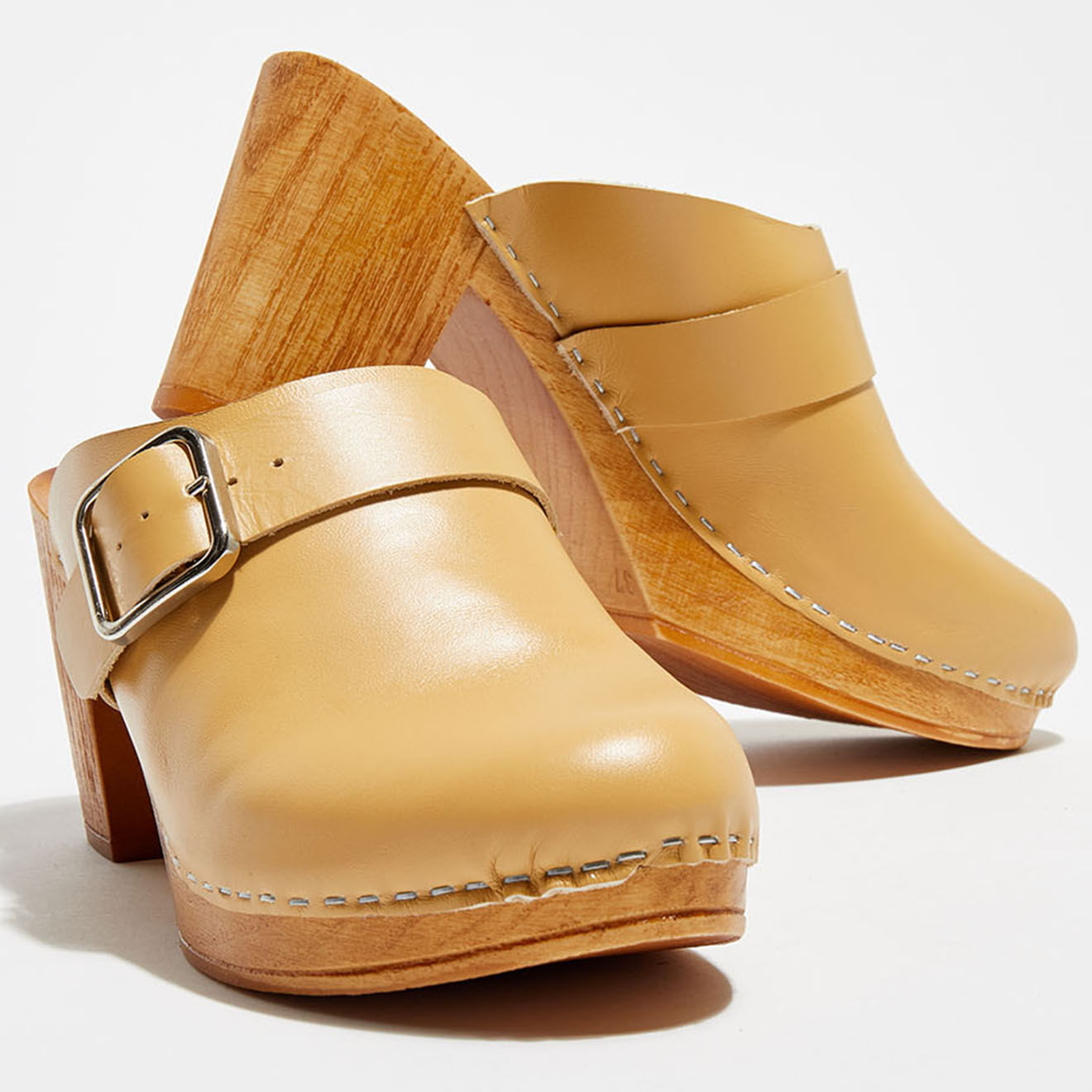 Apologie Studio Sabots en Cuir Olivia camel clair - Talon 8 cm