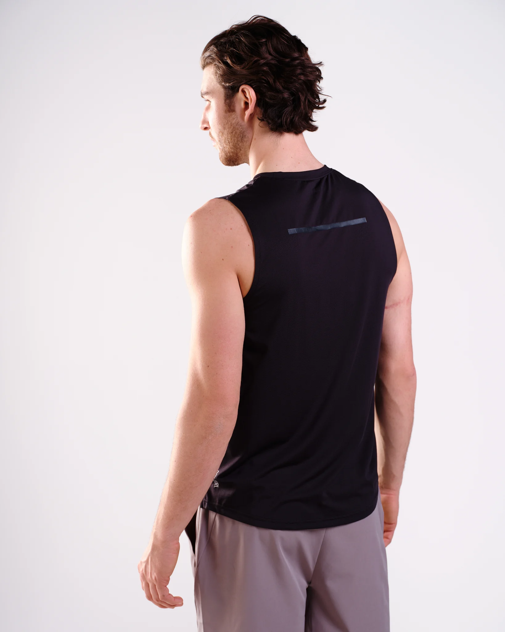 LEVITY Legend Mesh Tank M Black