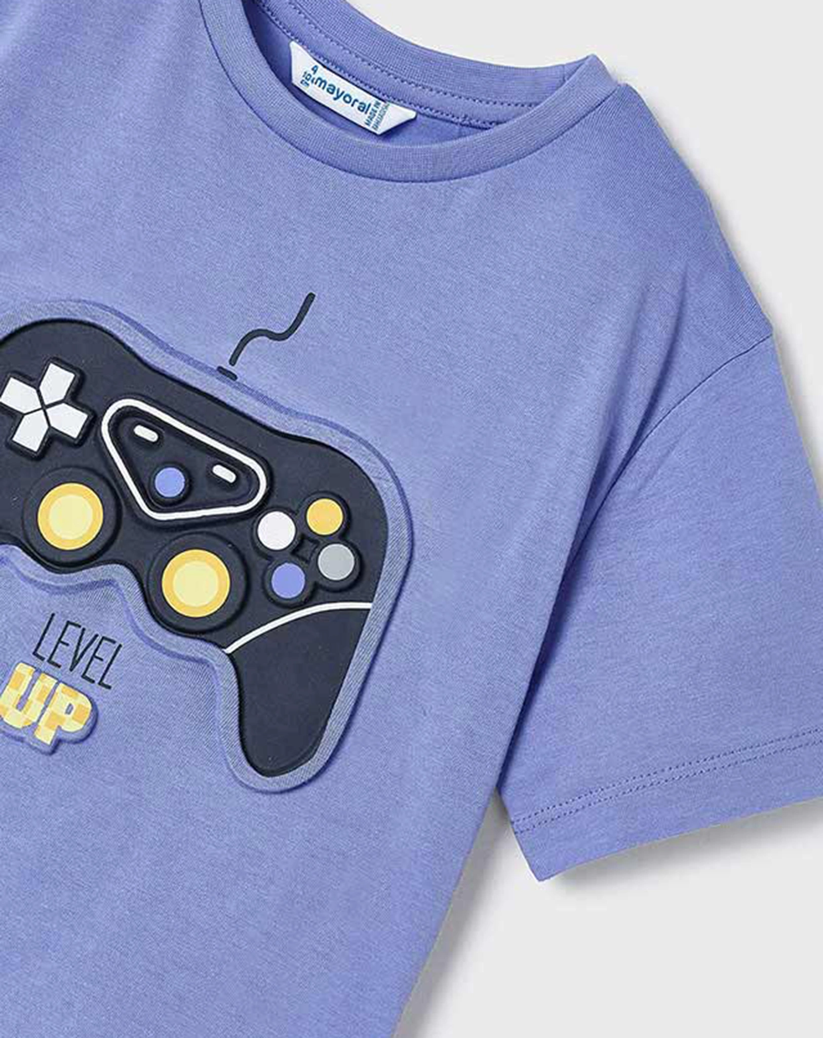 T-Shirt LEVEL UP in lila