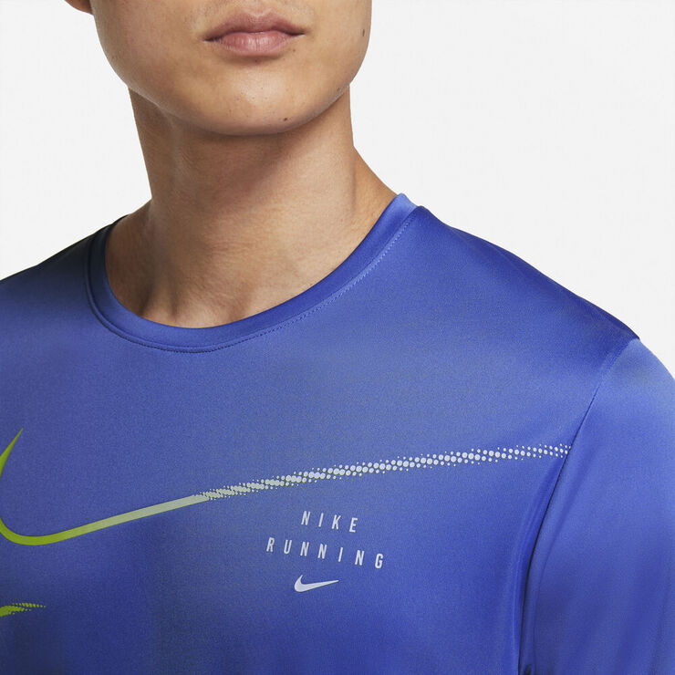 Nike Dri Fit Uv Run Division Lobe T Shirt Blå