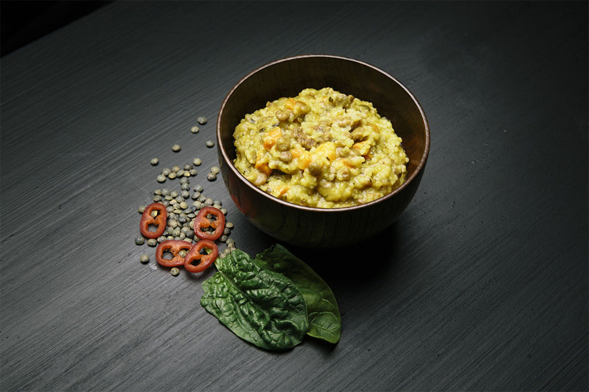 REAL<br>Couscous med linser og spinat