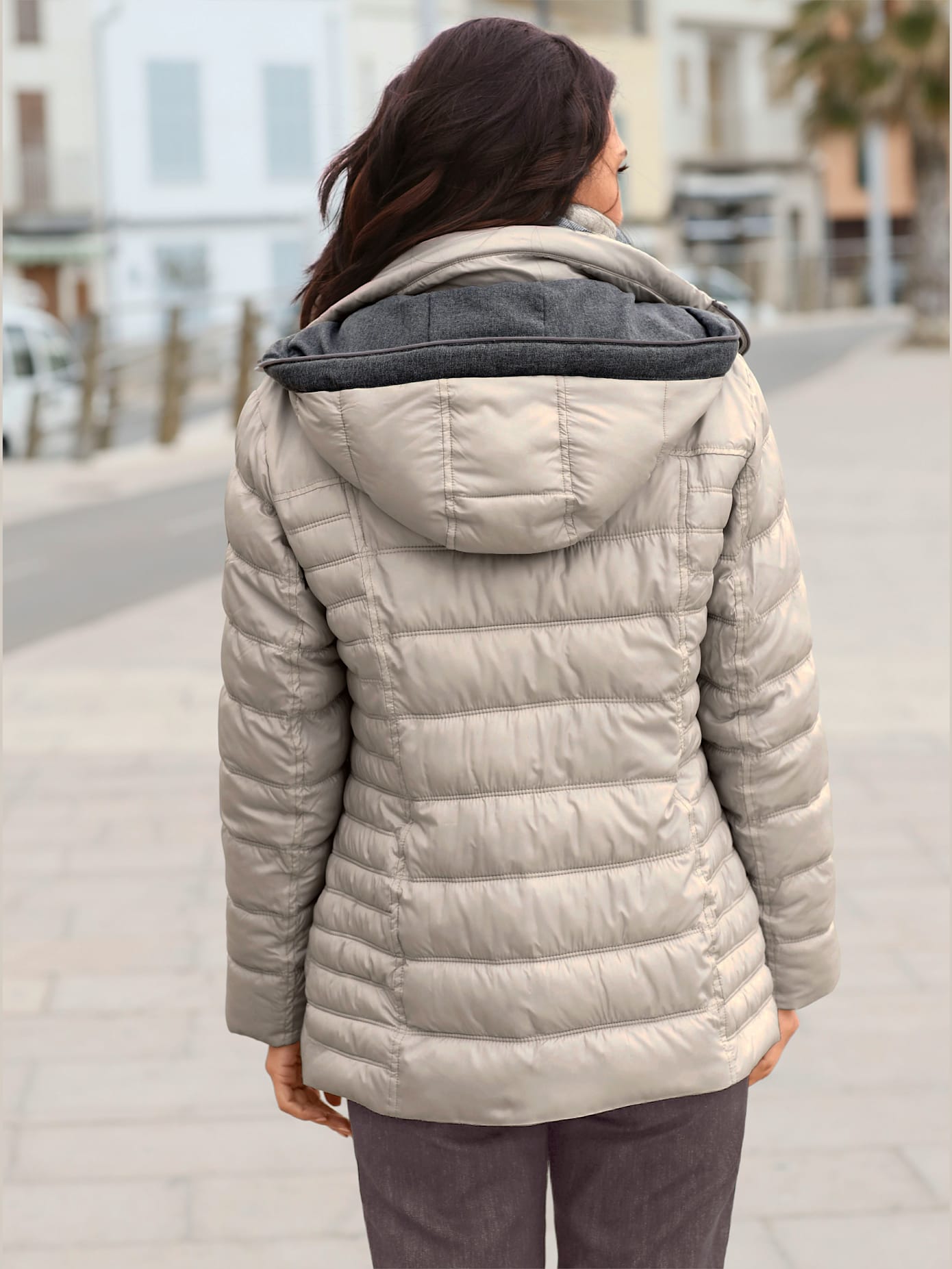 Veste décontractée col montant capuche doublure contrastée
