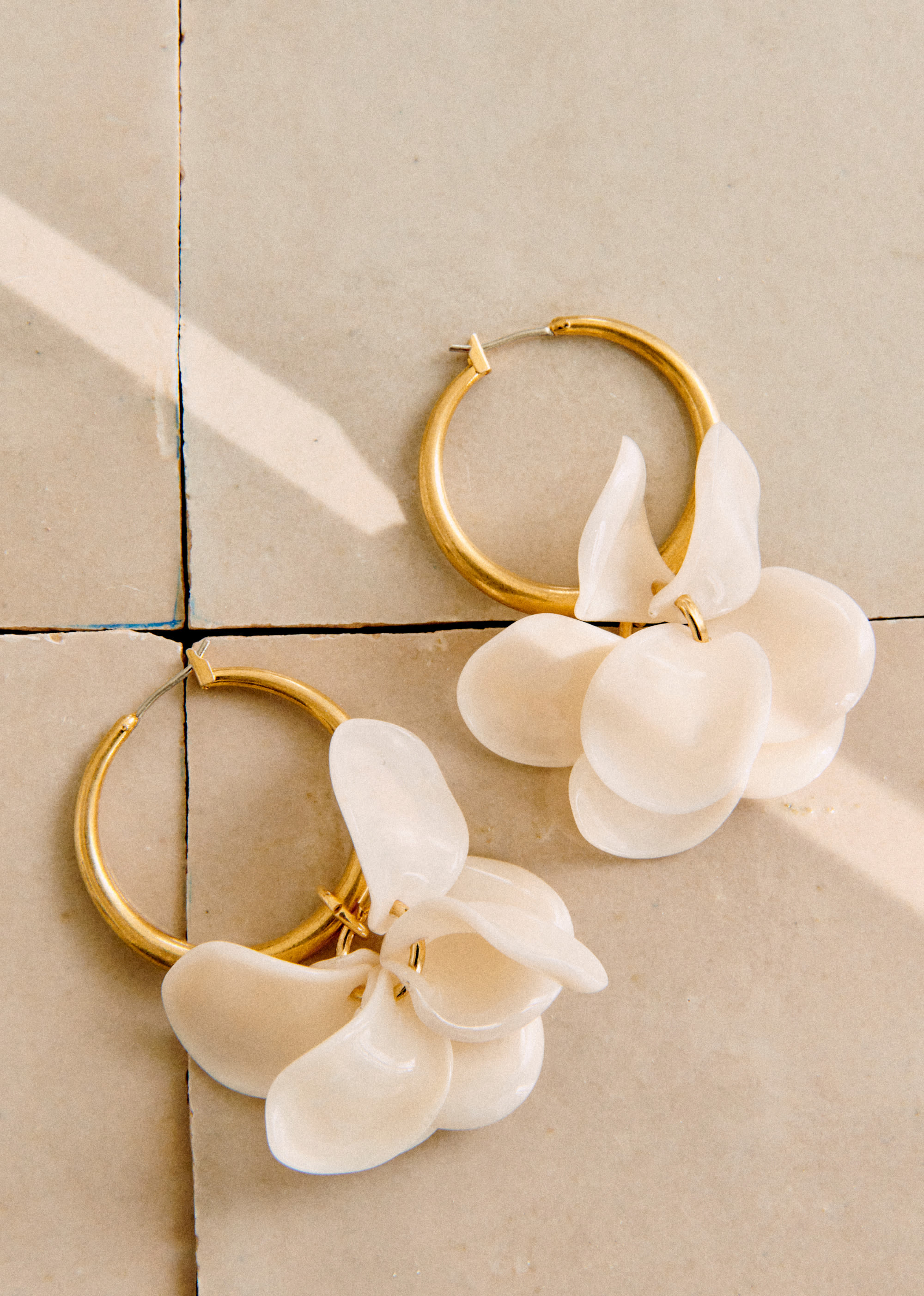 Anneaux Flora - Écru - E-SHOP/BIJOUX Boucles d'Oreilles 5905769