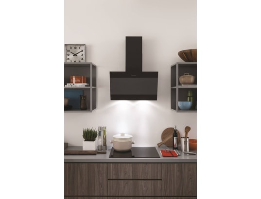 INDESIT - Hotte decorative murale IHVP6.6LMK 3 vitesses, 600m3/h