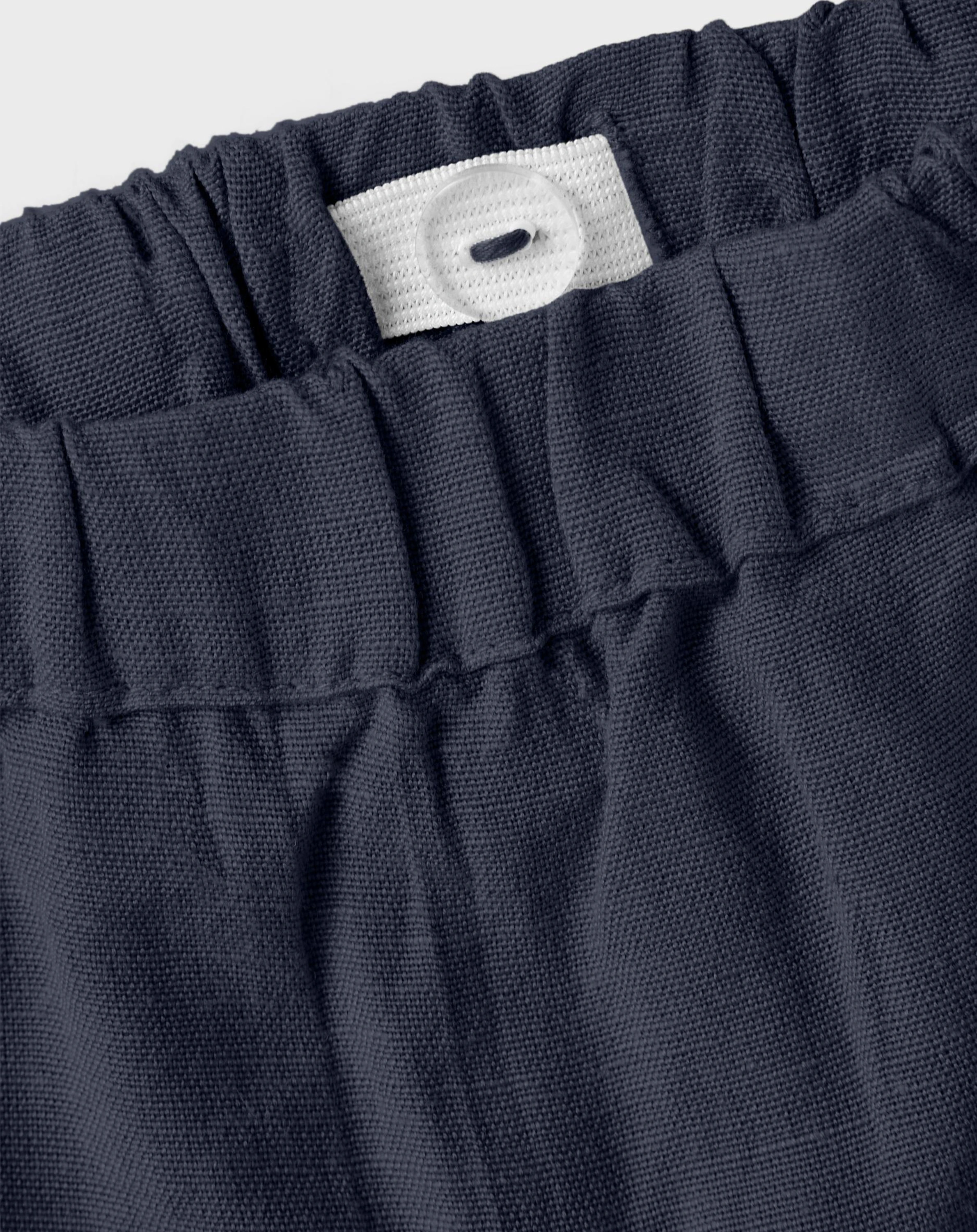 Shorts NBMFAHER in dark sapphire