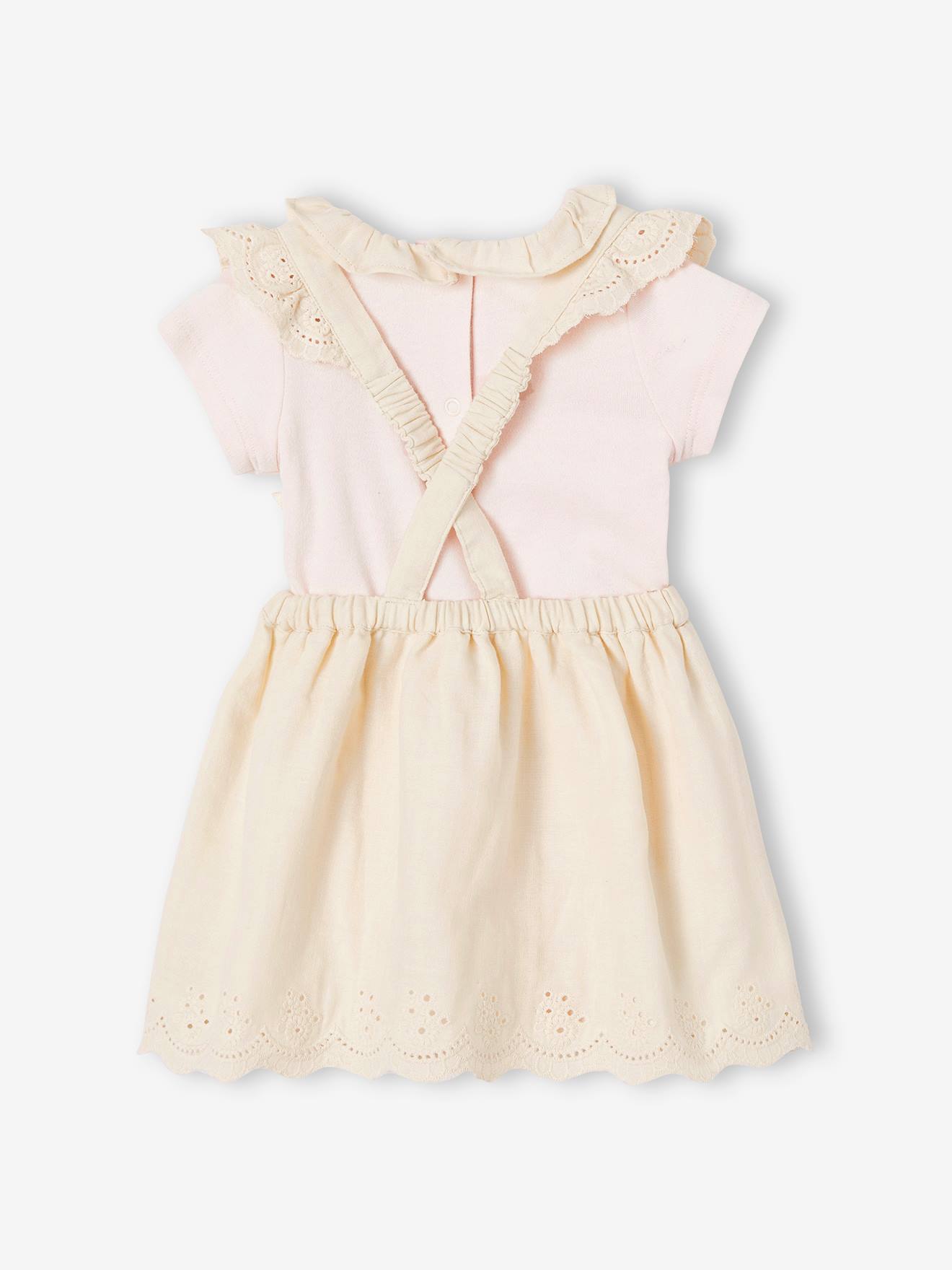 Conjunto de bebê: vestido e body na cor cru