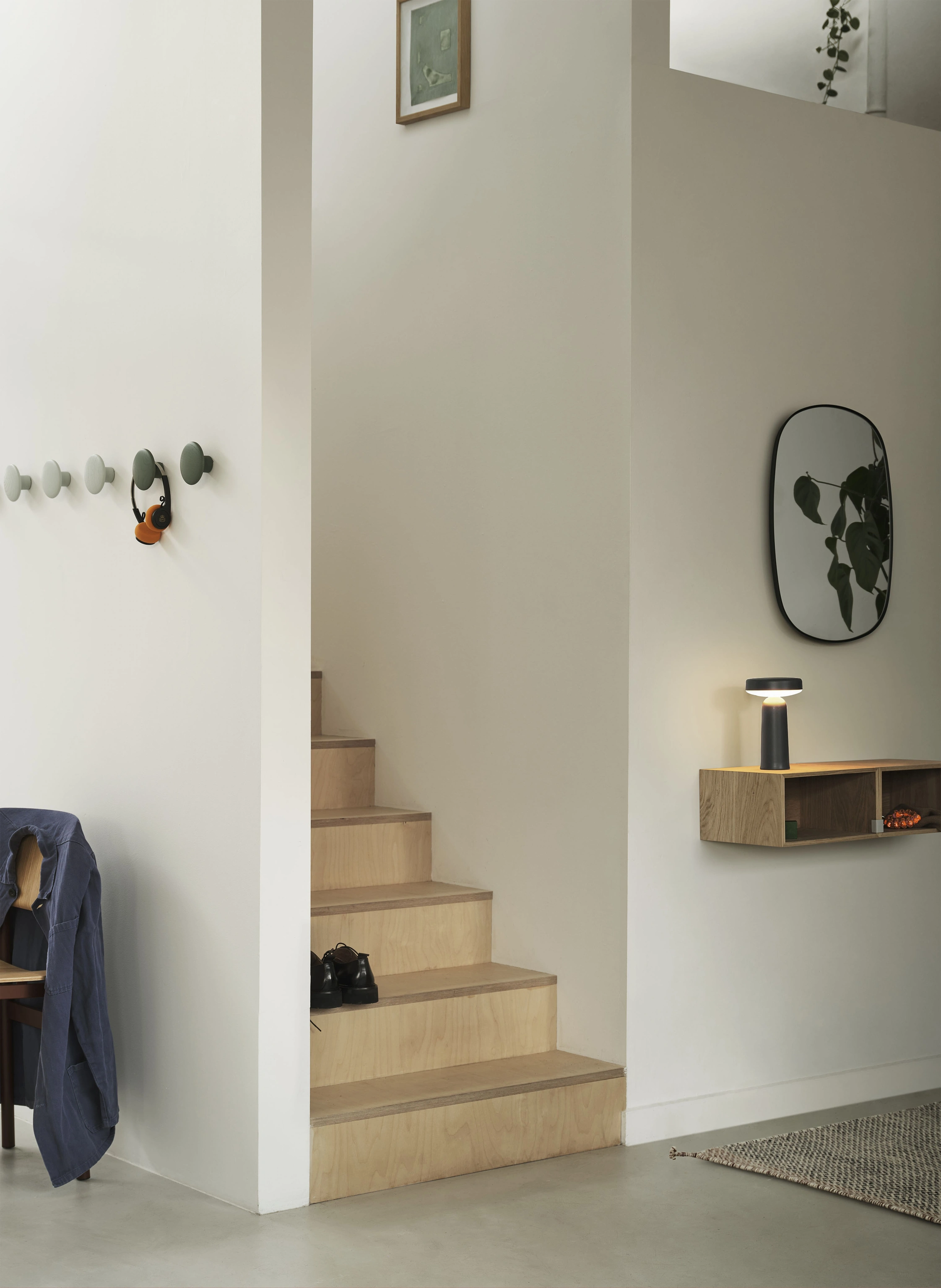 MUUTO Tischleuchte EASE