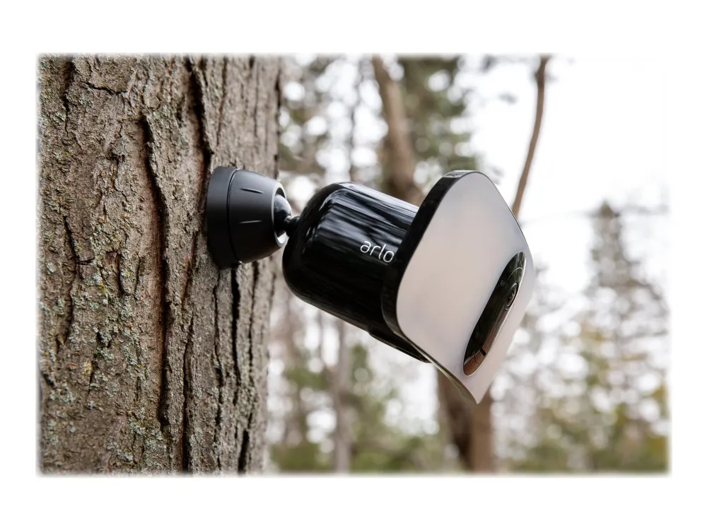 Arlo Pro 3 Floodlight Camera - Netværksovervågningskamera - indendørs, udendørs - vejrbestandig - farve (Dag/nat) - 4 MP - 2560 x 1440 - audio - trådløs - WiFi - H.265, H.264