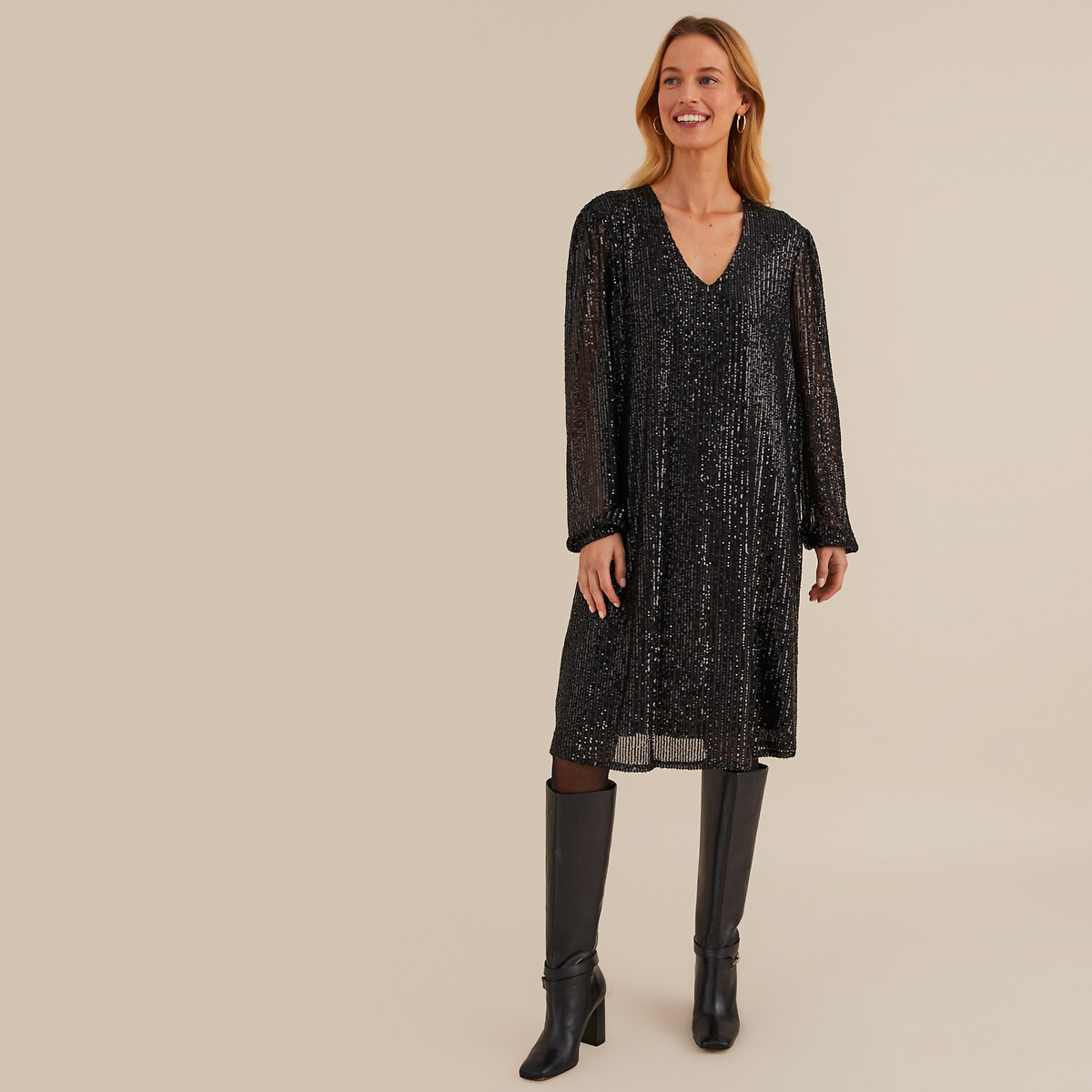 ANNE WEYBURN<br>Vestido florido, com babados, mangas compridas