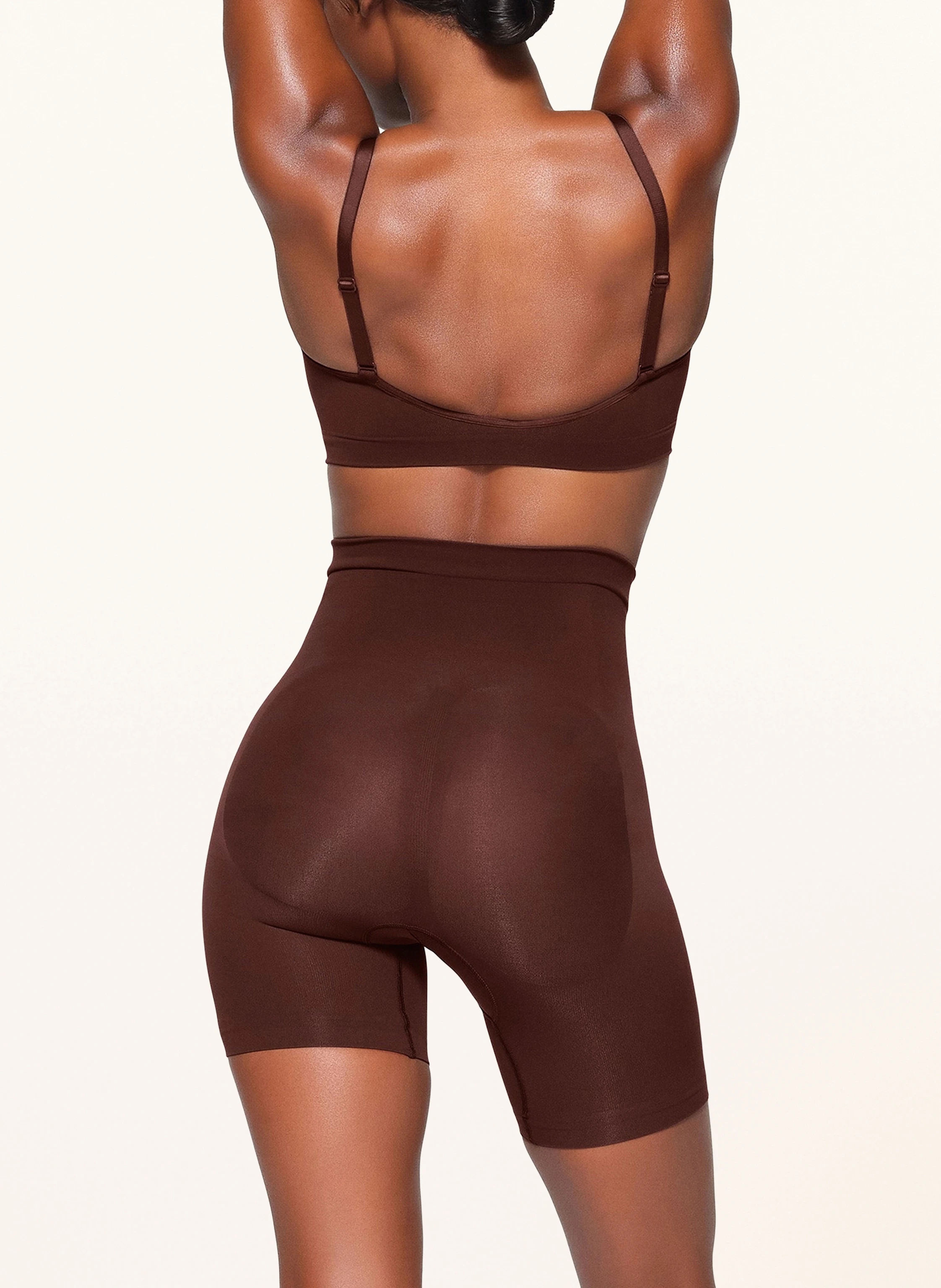 SKIMS Shape-Slip SEAMLESS SCULPT
