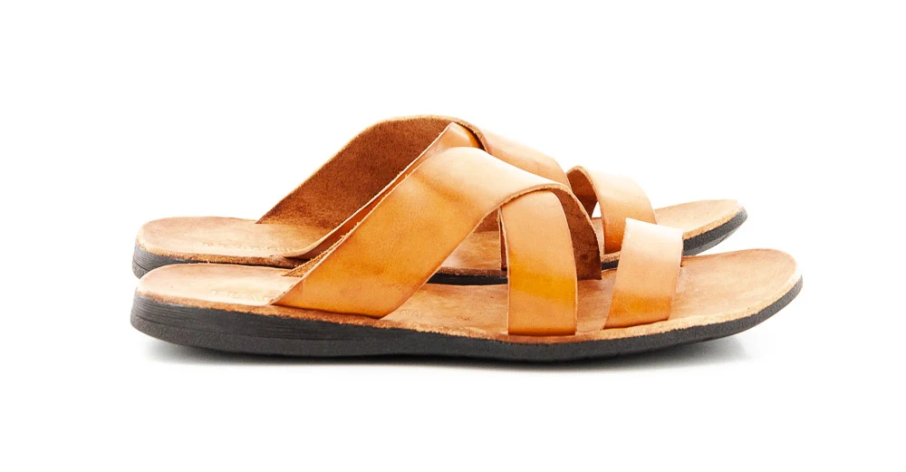 BRADOR - SAND 46-521 GOLD