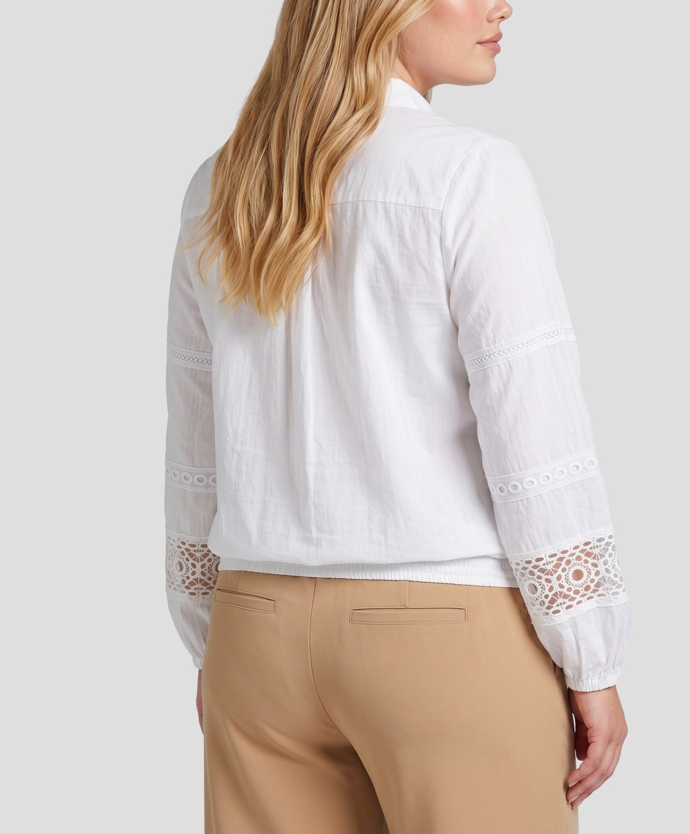 Exxcellent Dames blouse ecru