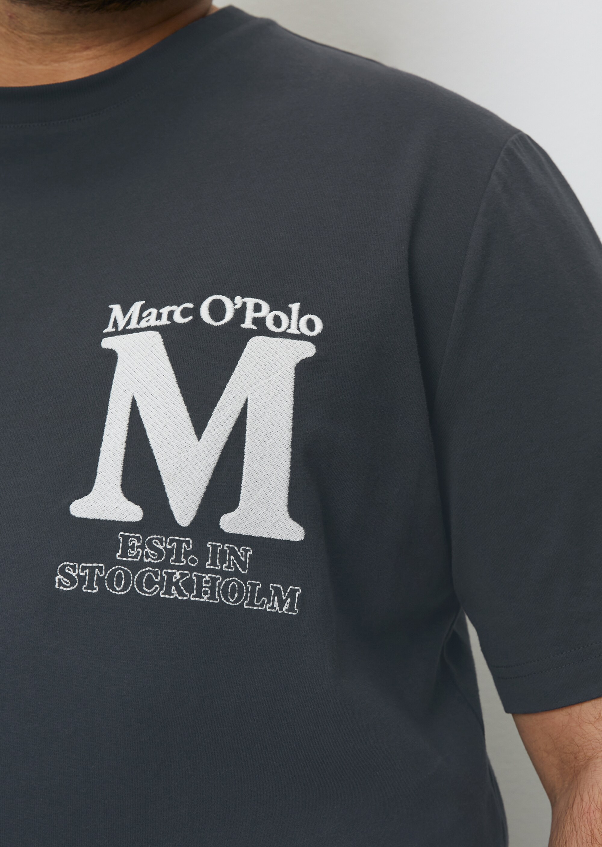 T-Shirt regular aus mittelschwerem Bio-Baumwoll-Jersey
