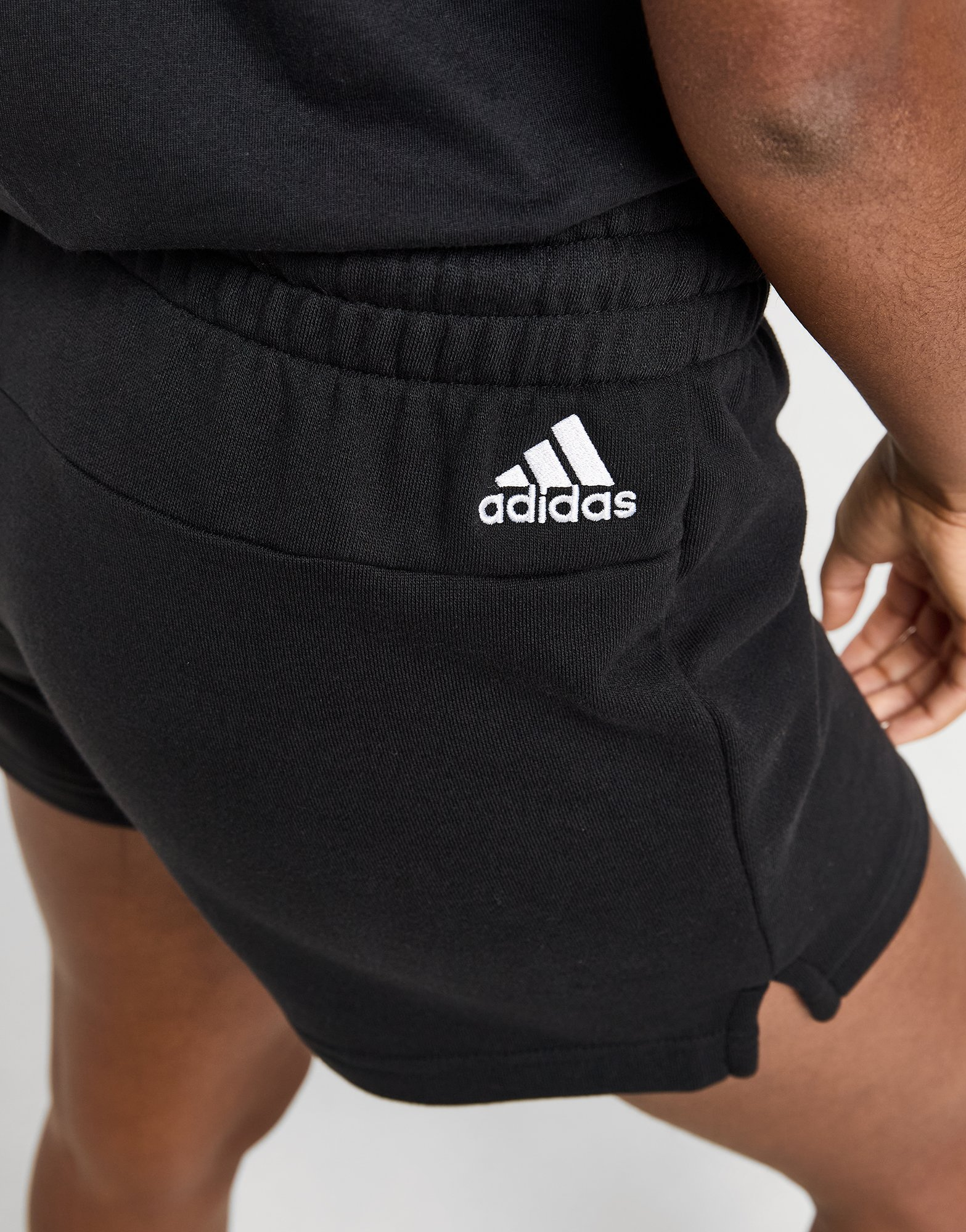 adidas Short en molleton Linear Essentials