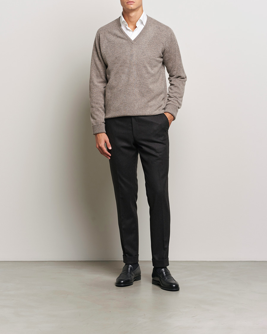 William Lockie Rob Lambswool V-Neck Vole
