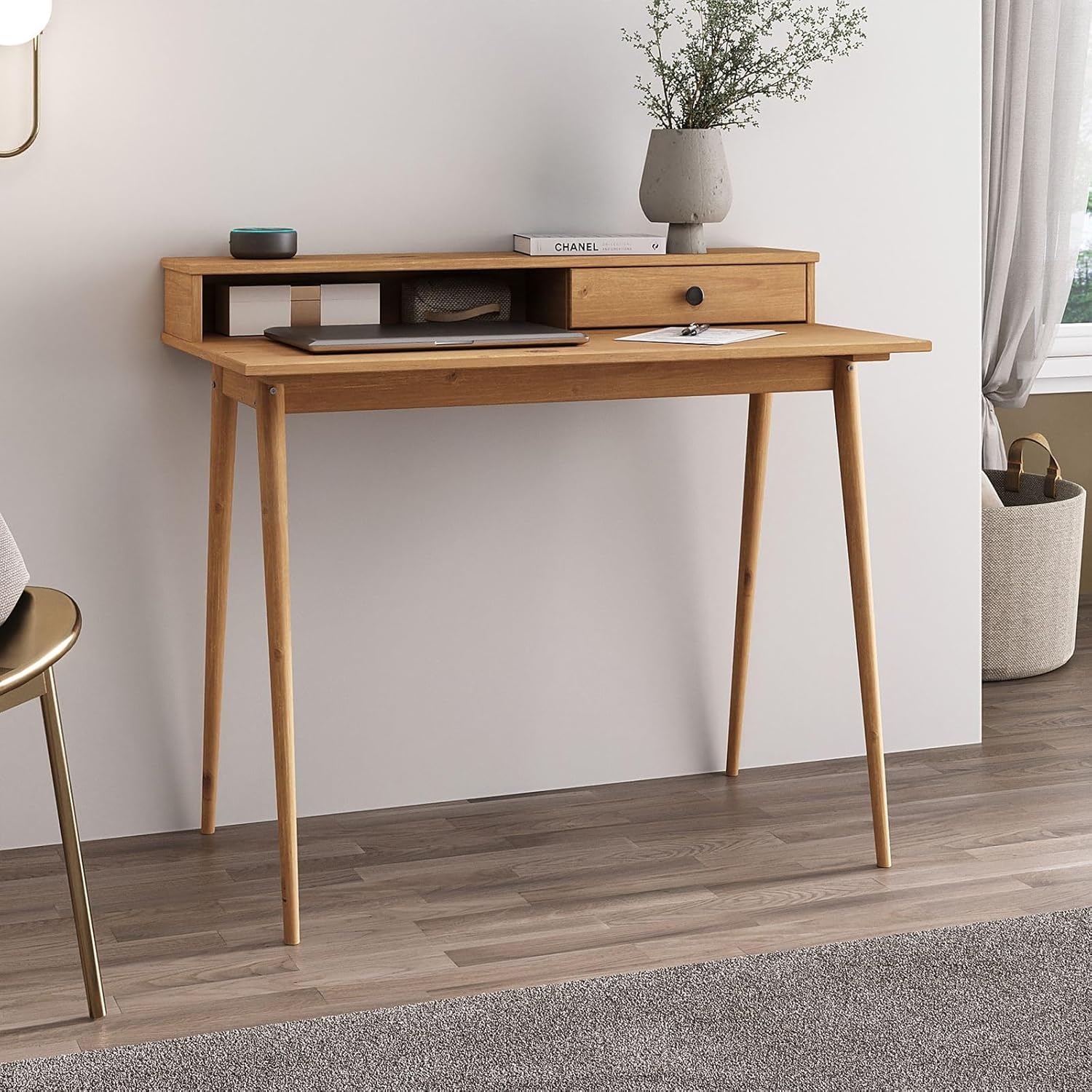 IDIMEX Schreibtisch Malina mit Aufsatz & Schublade aus Kiefer Massivholz, Eiche Farben- Bürotisch mit Stauraum & konischen Beinen, Stabiler PC-Tisch aus robusten Materialien