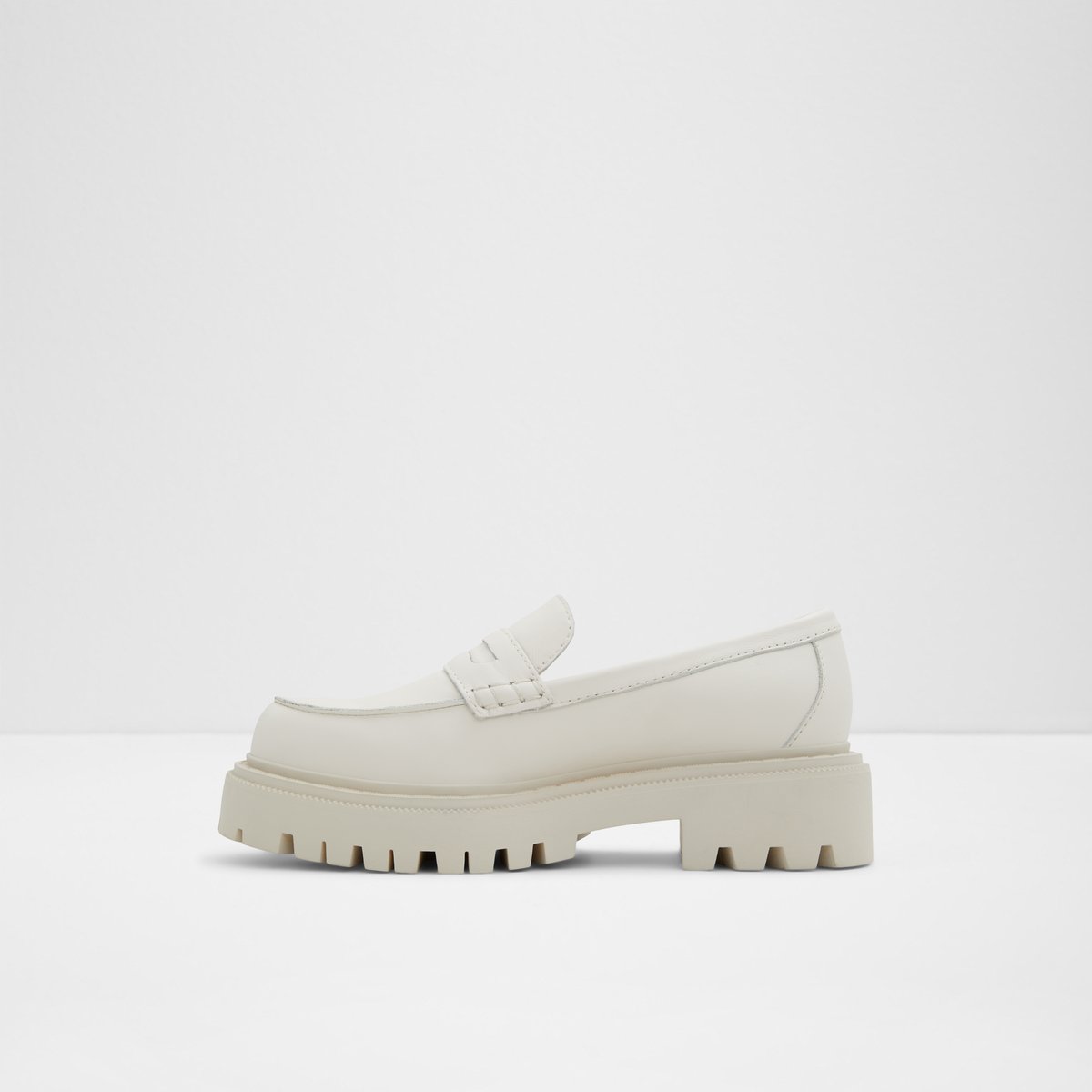 Bigstrut White Women Loafers & Oxfords