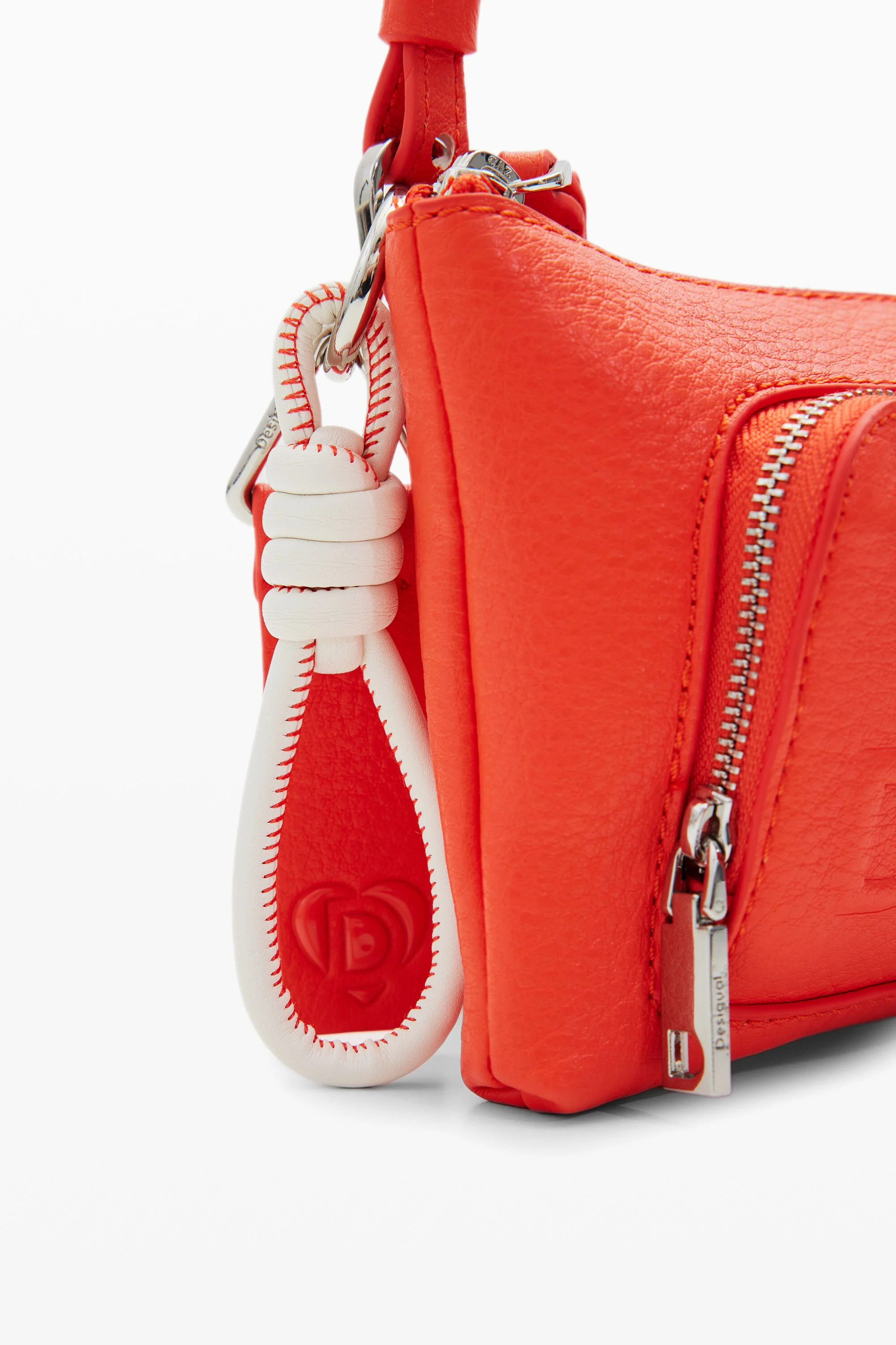 Bolsa mini com logotipo