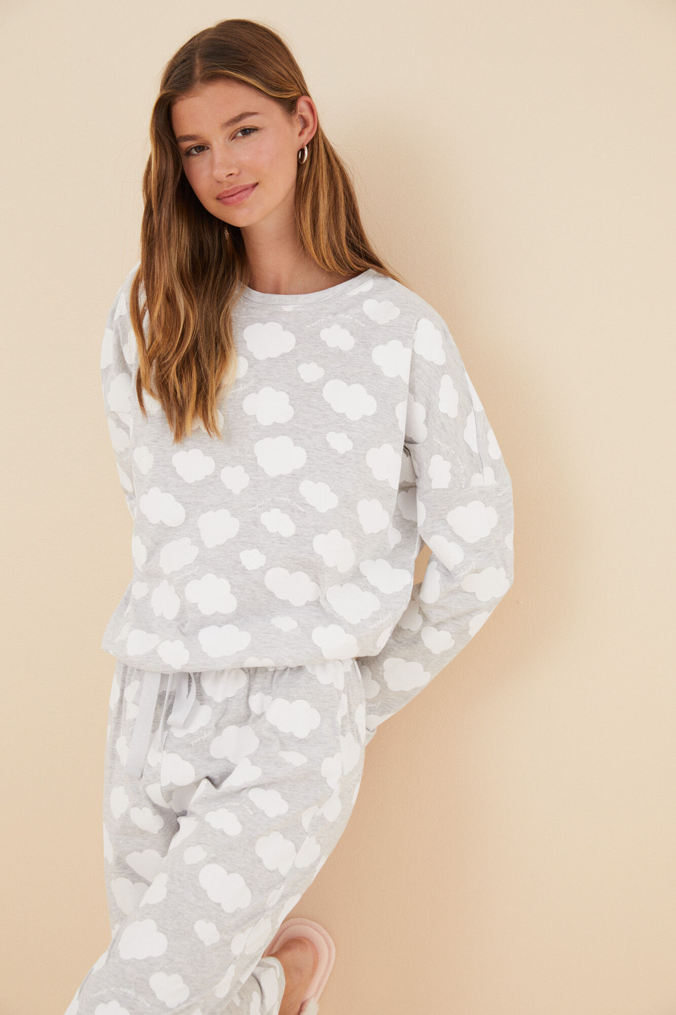 Pijama comprido 100% algodão cinza nuvens