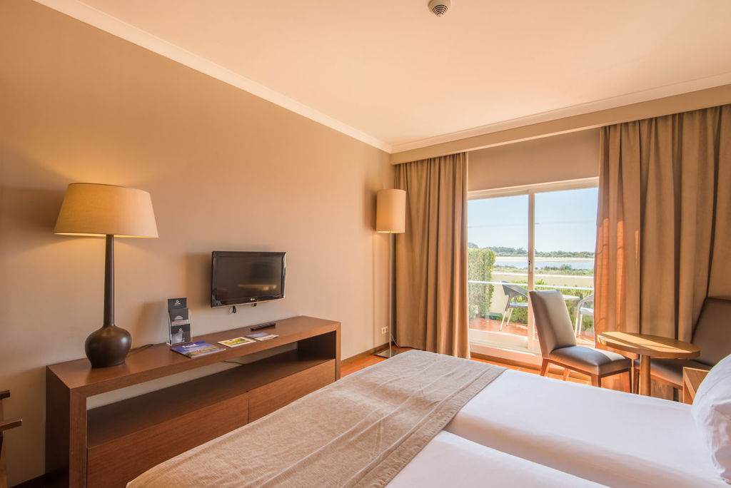 Fly & Go Vila Gale Albacora Eco Hotel Logies en ontbijt - Hotel