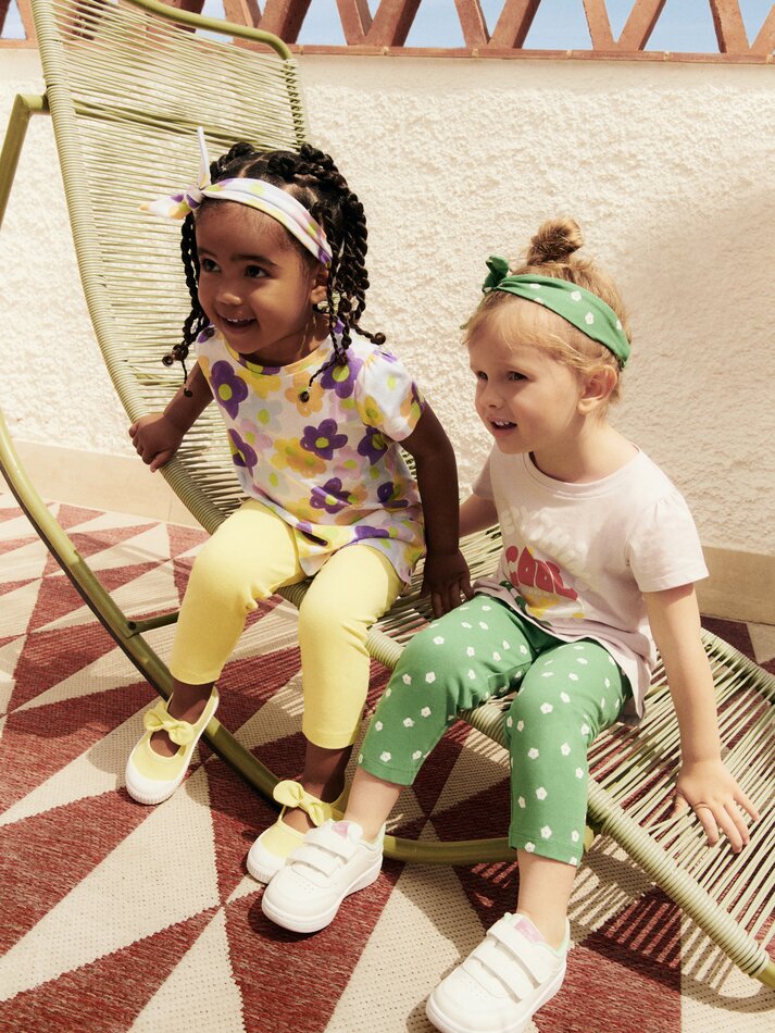 Conjunto de camiseta e legging estampadas de duas peças - Verde Sala de Operações