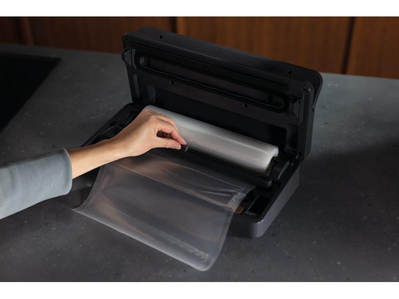 Electrolux Vakuumiergerät Explore E6 VS1-6AG Dunkelgrau Vakuumierer mit Schlauchverbindung und Beutelrolle