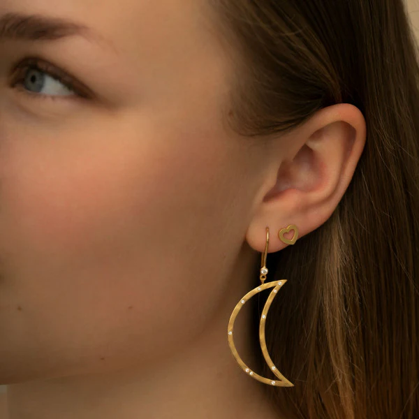 STINE A Jewelry  Petit Open Love Heart ørering - forgyldt