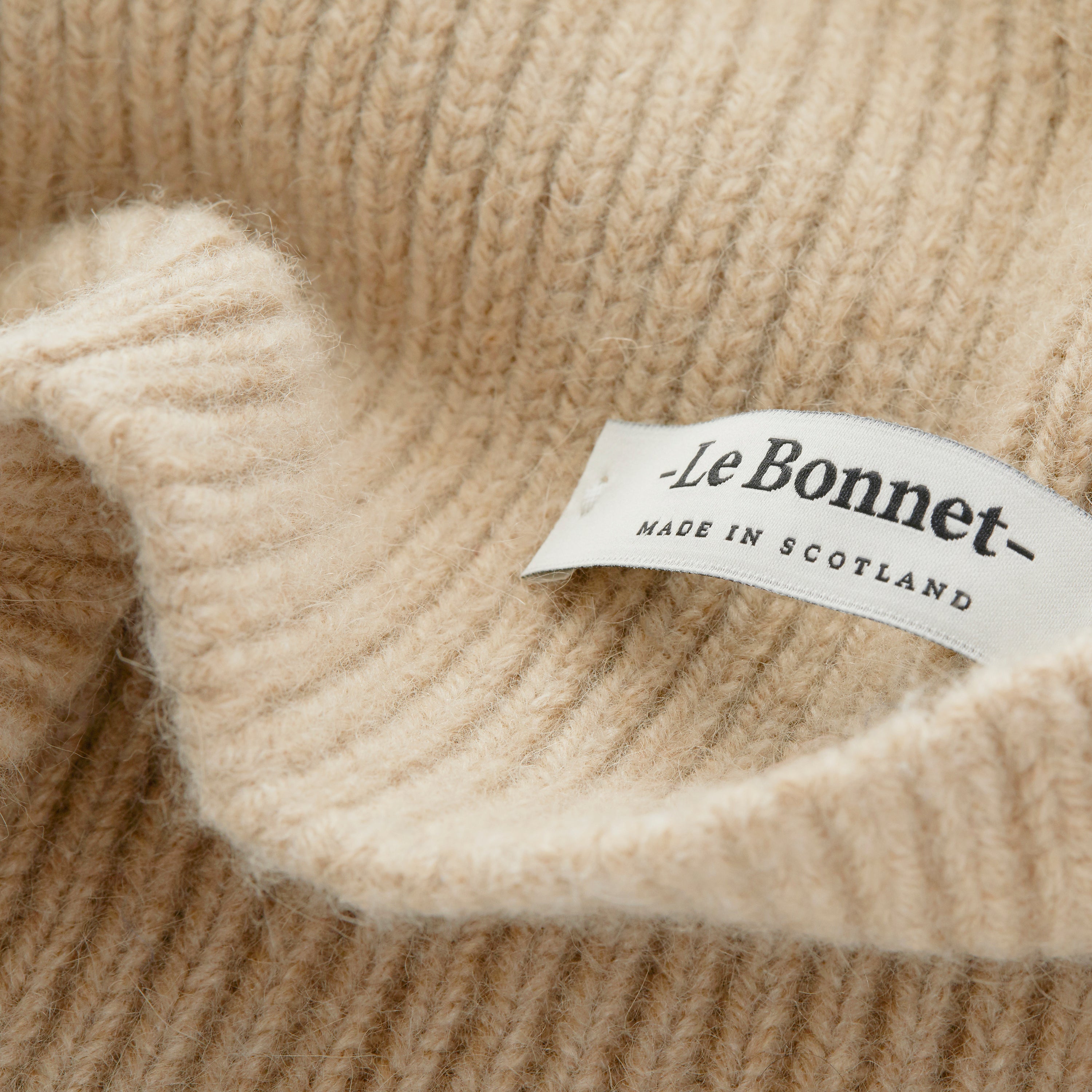 Le Bonnet  Hue -Sand
