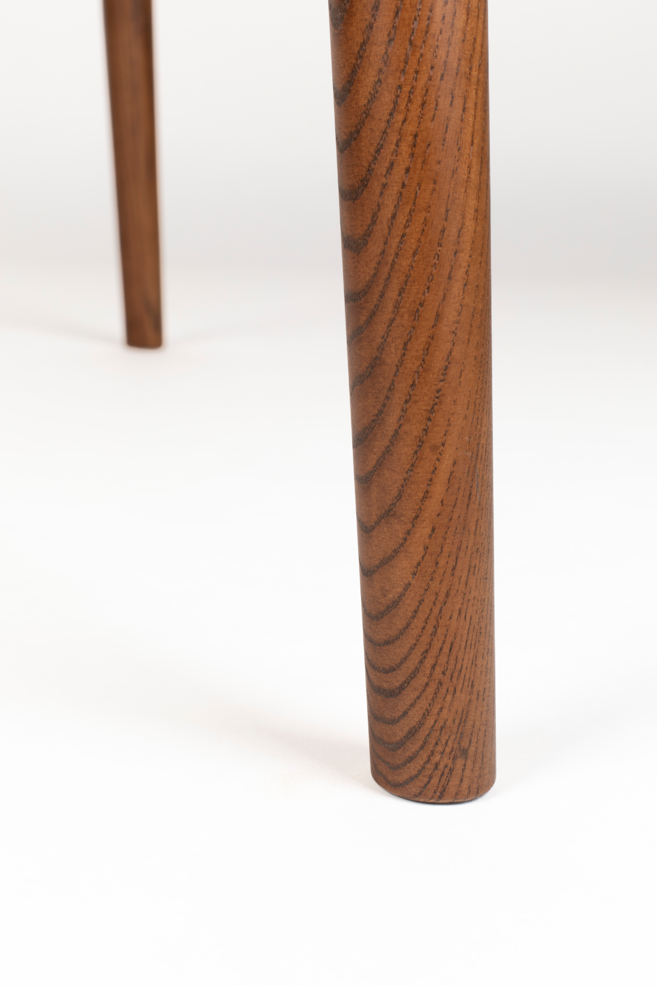Eettafel Twist rond uitschuifbaar walnoot 120-160 cm