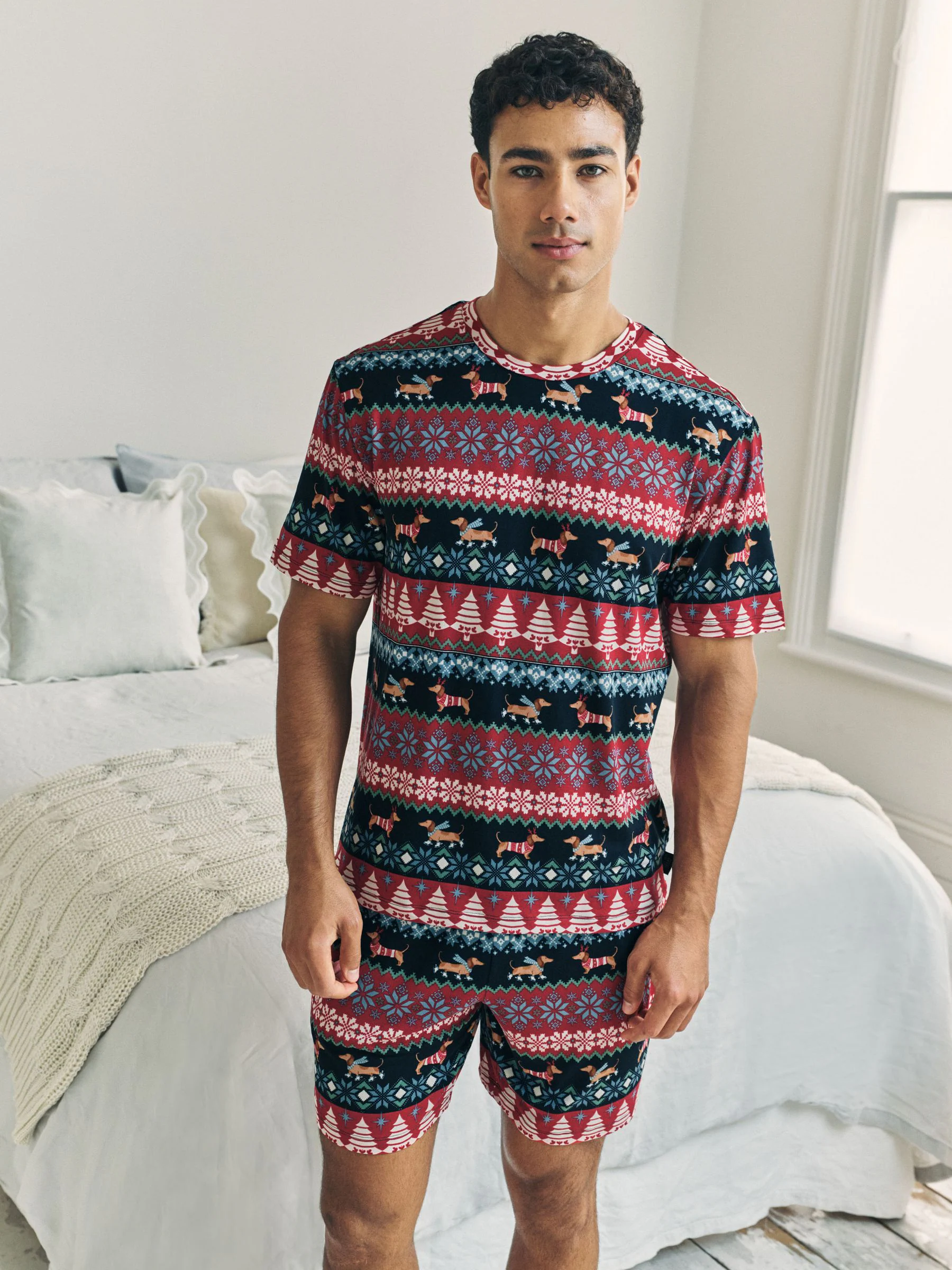 Chelsea Peers Kerstmis Fair Isle-print korte pyjamaset met hond