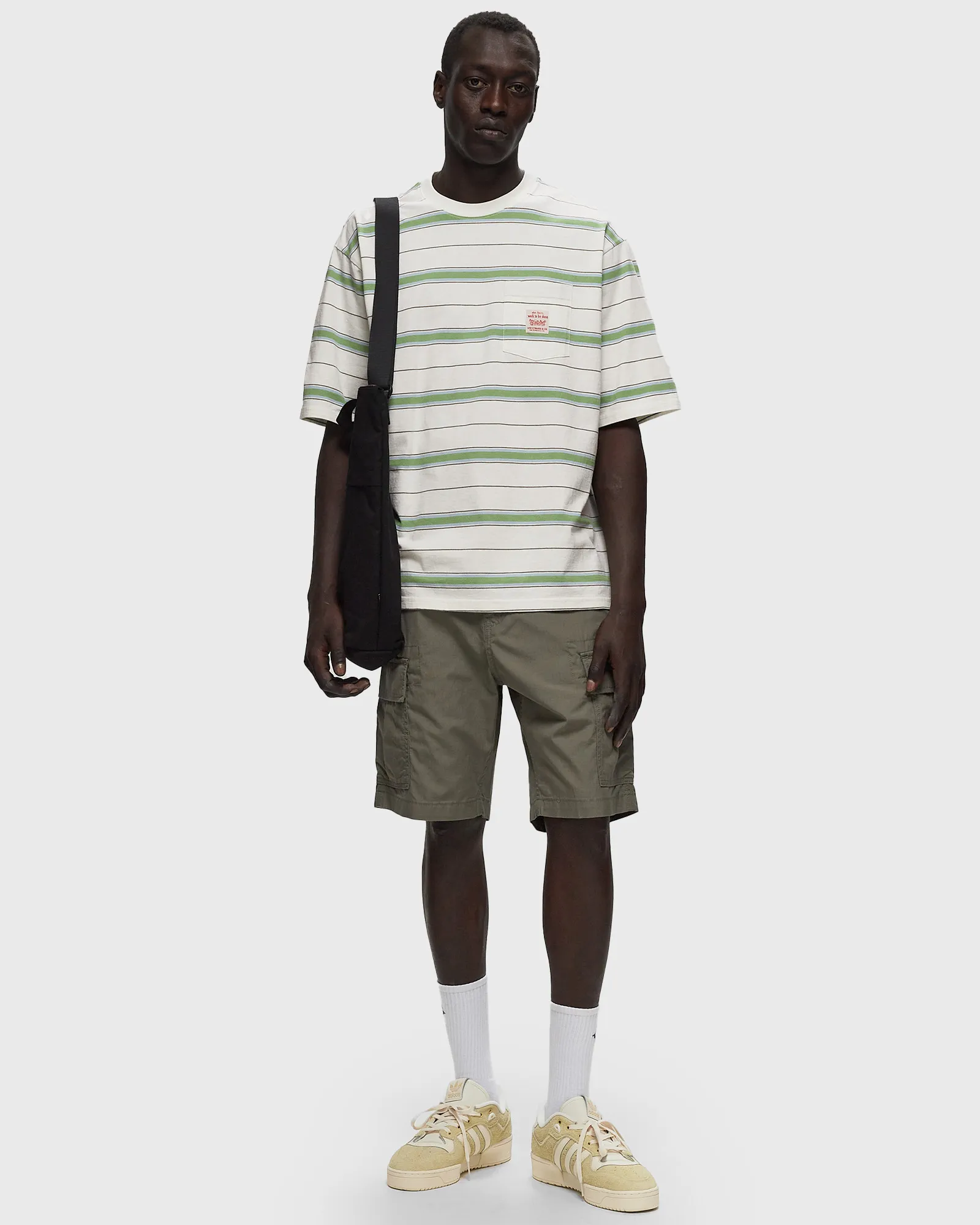 Levis CARRIER CARGO SHORTS