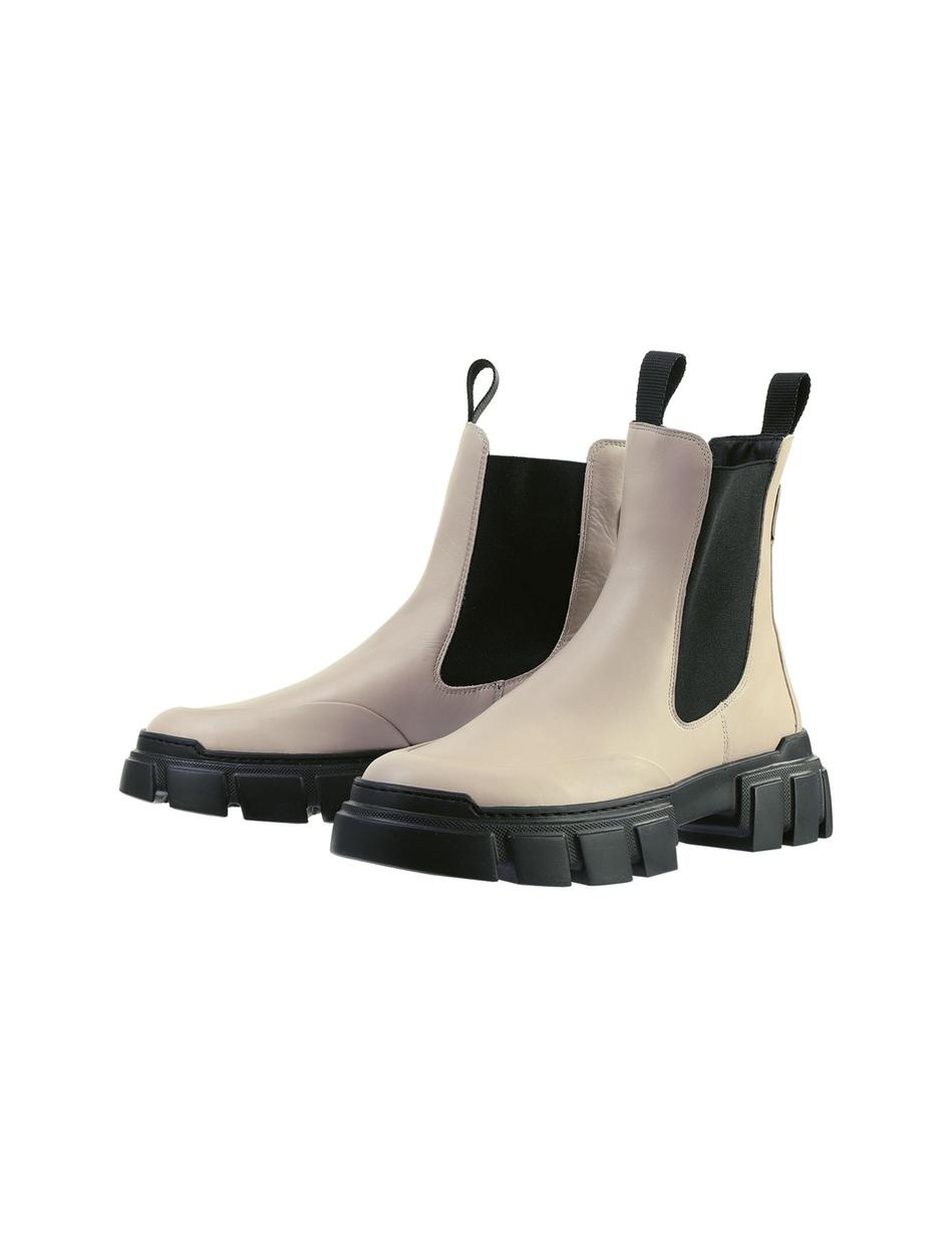 STIEFELETTEN ADVENTURE