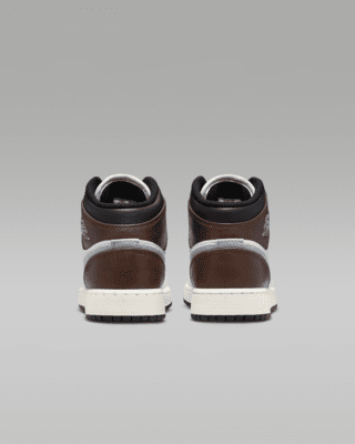Air Jordan 1 Mid SE Older Kids' Shoes