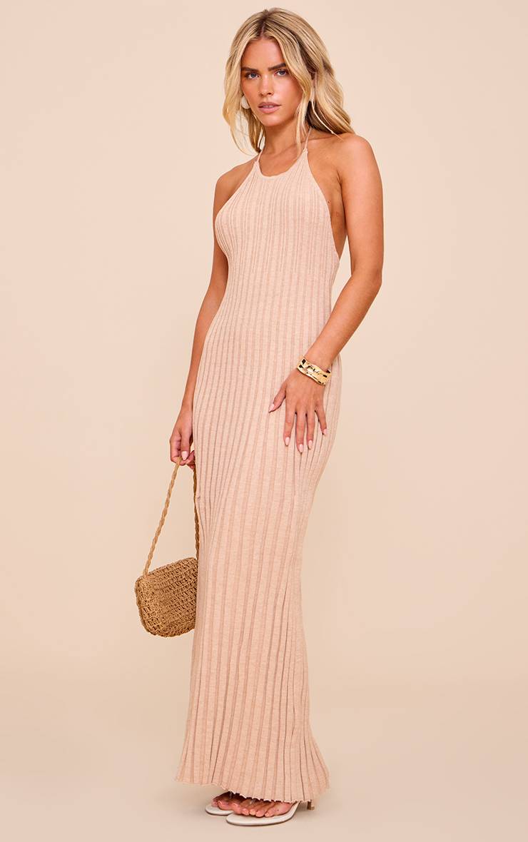 Avoine Robe Longue Fluide Petite Taille En Maille À Encolure Dos-nu