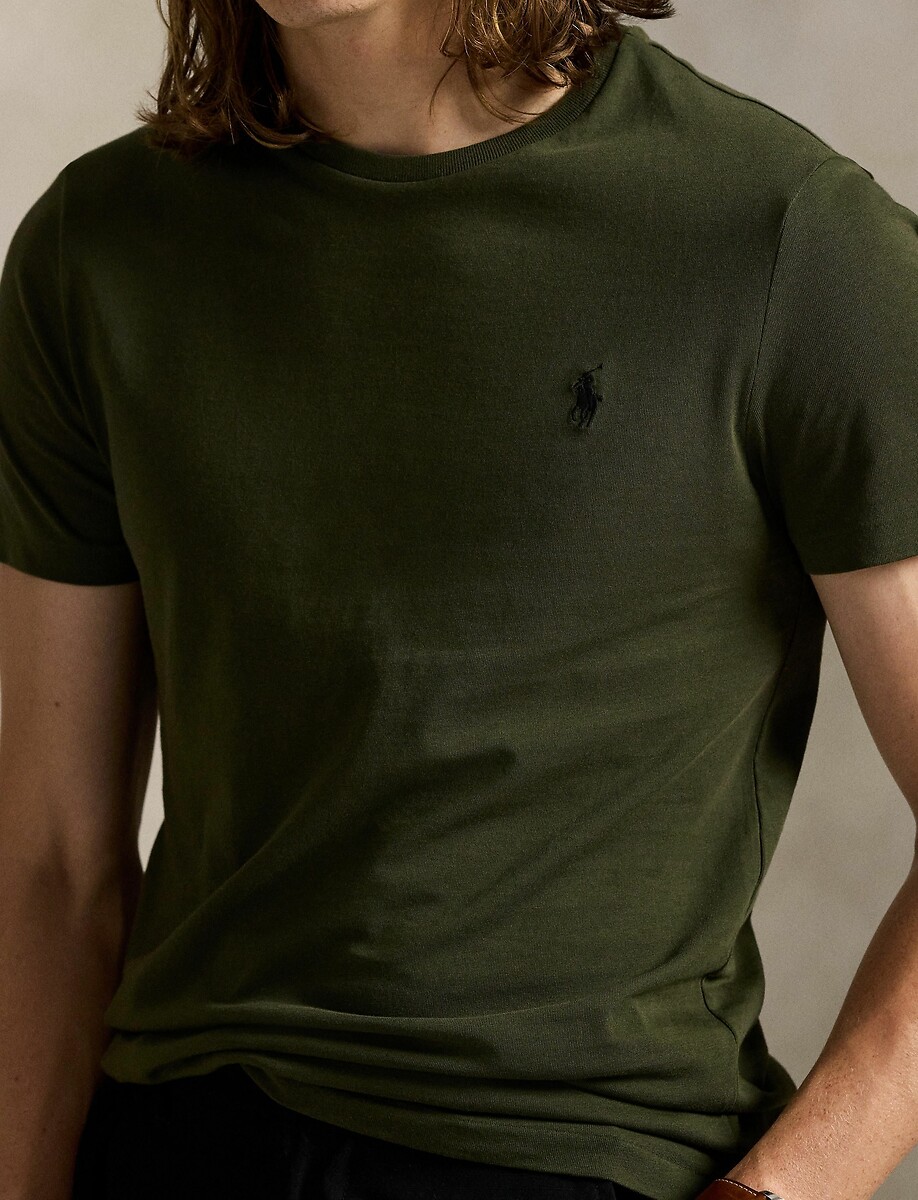 POLO RALPH LAUREN<br>Camiseta com gola redonda, malha, modelagem Slim Fit personalizada