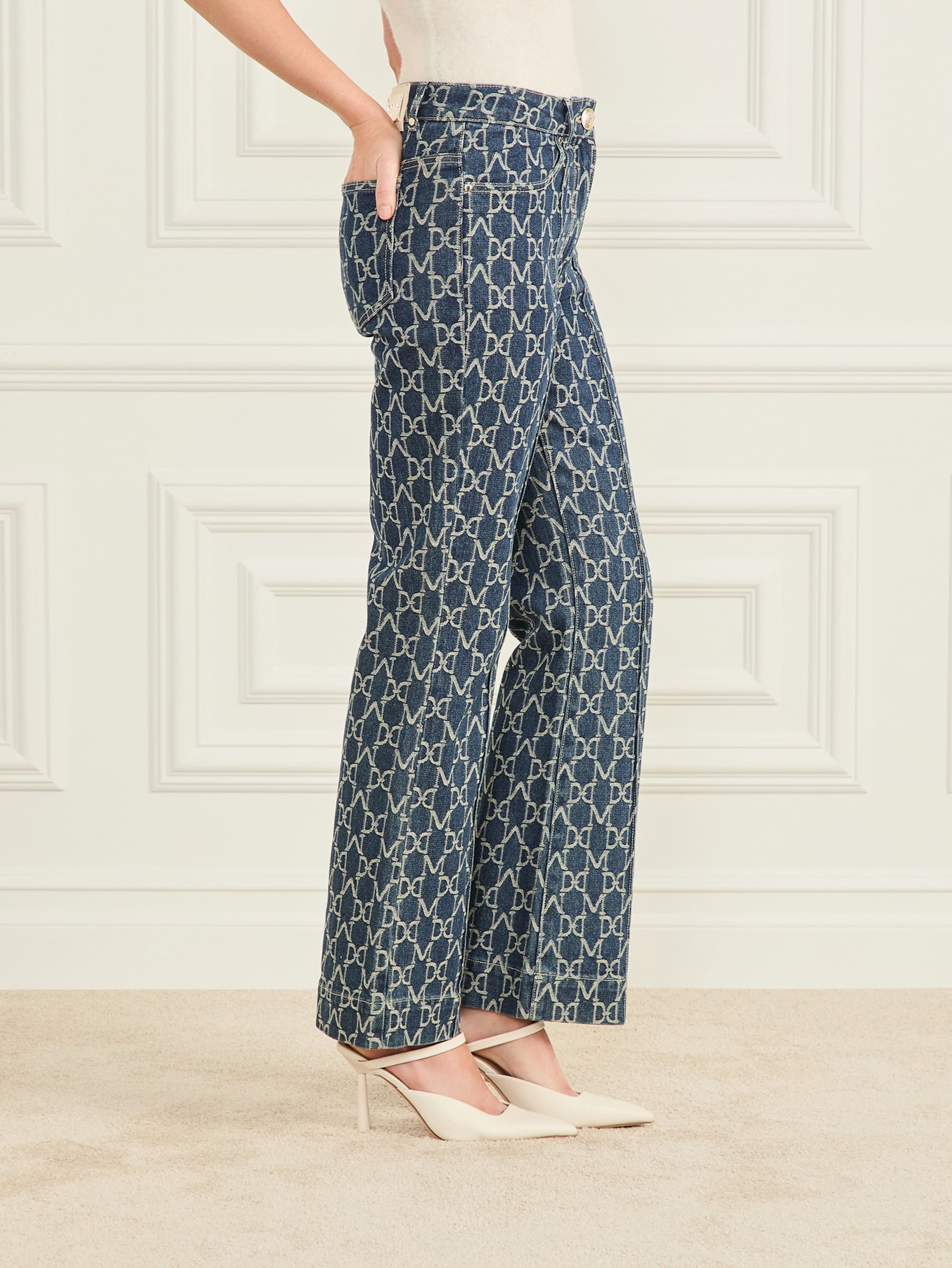 Calça jeans Bea com monograma