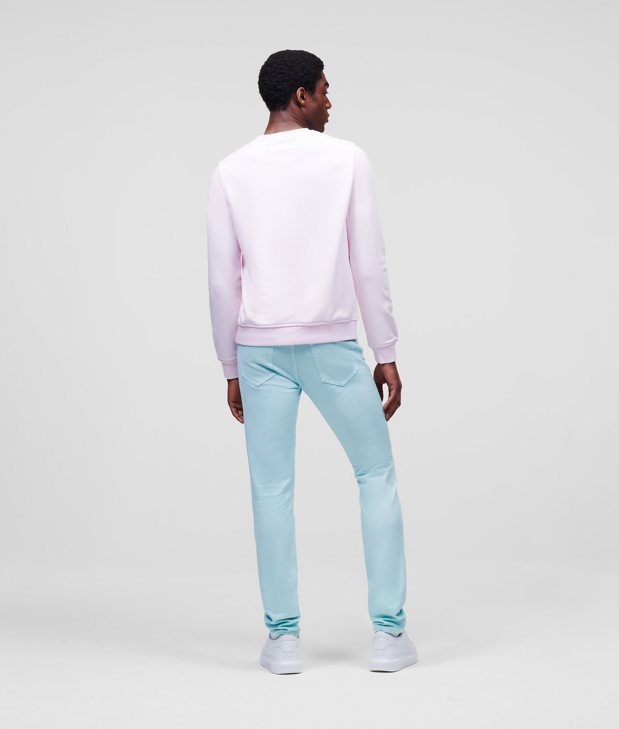 Sweat-shirt avec logo brodé