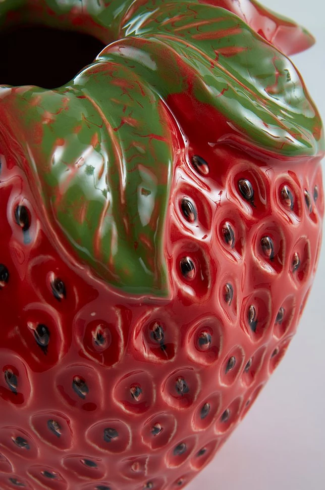 STRAWBERRY vase