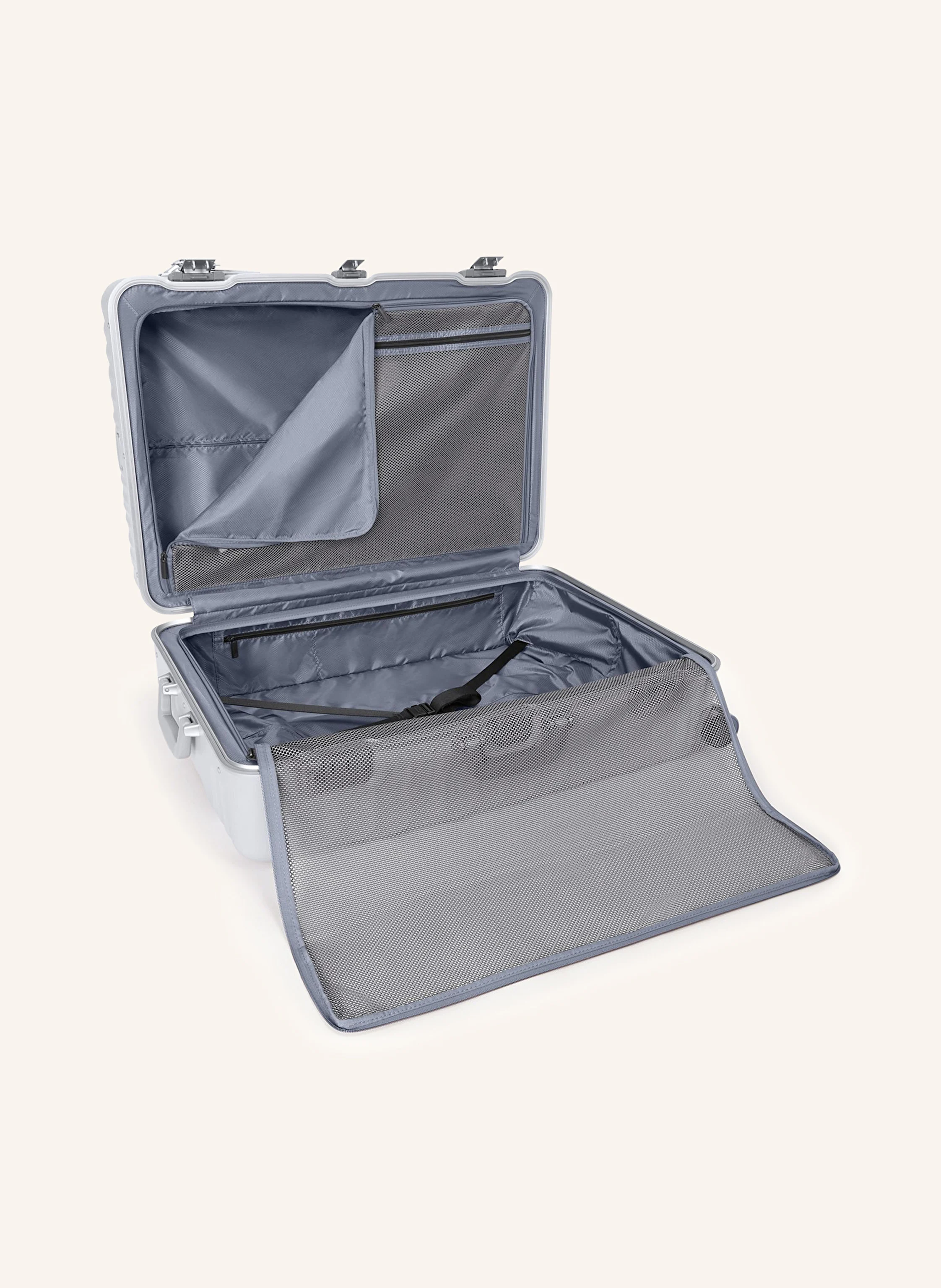 TUMI 19 DEGREE FRAME Trolley EXTENDED TRIP