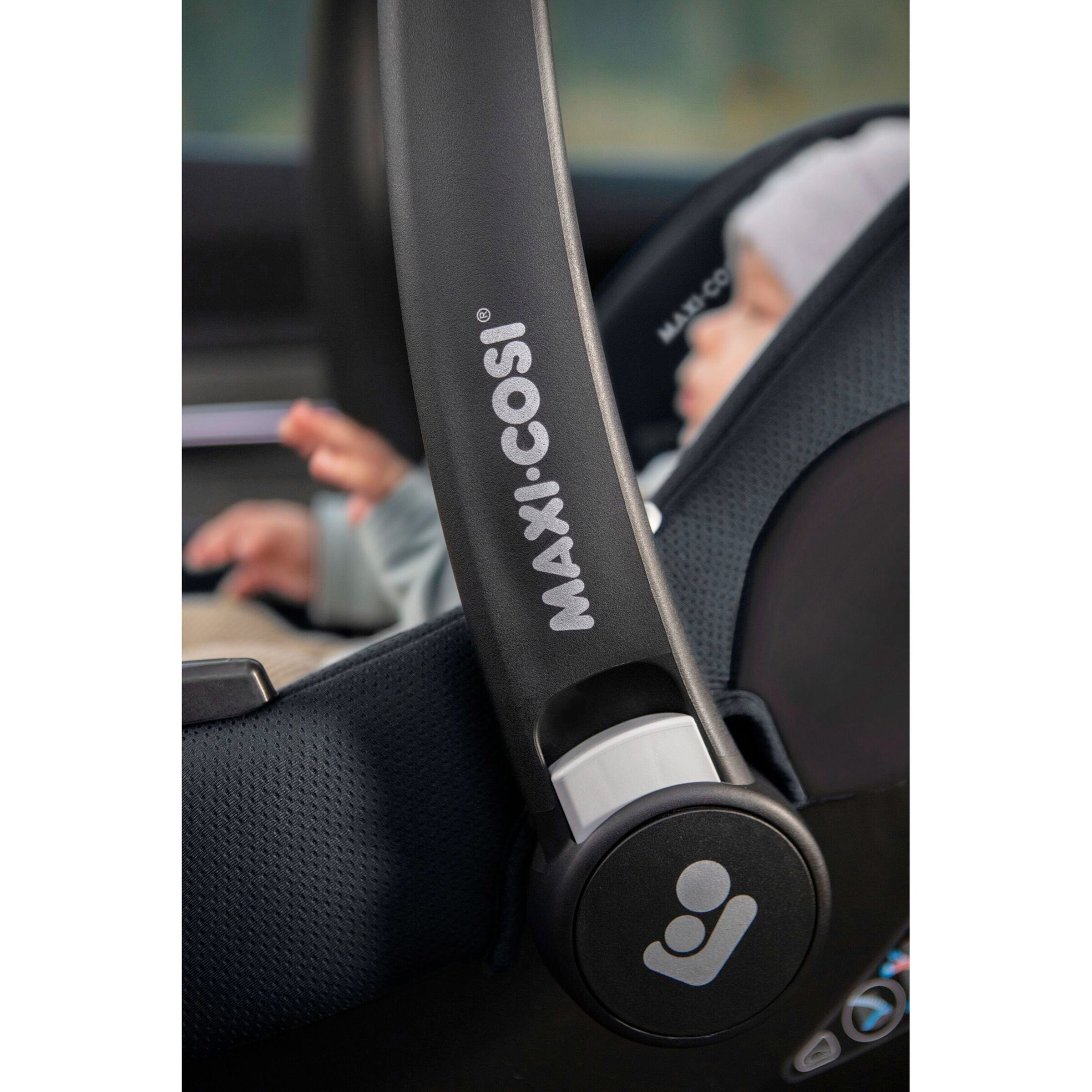Maxi-Cosi Babyschale CabrioFix i-Size essential graphite