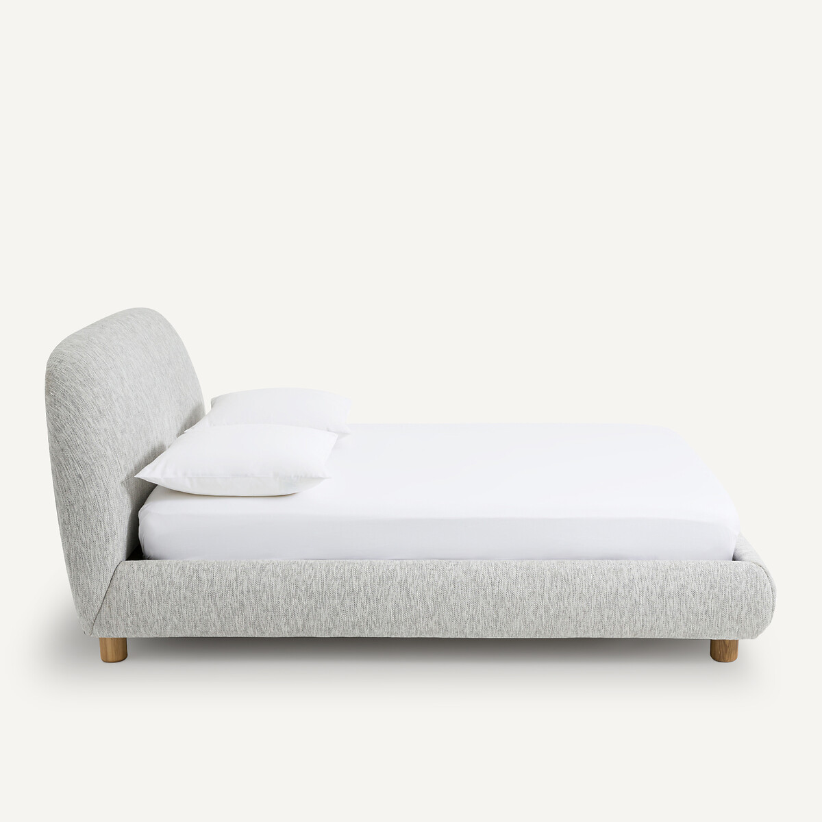 AM.PM<br>Cama orgânica com base, design Aude E.Gallina