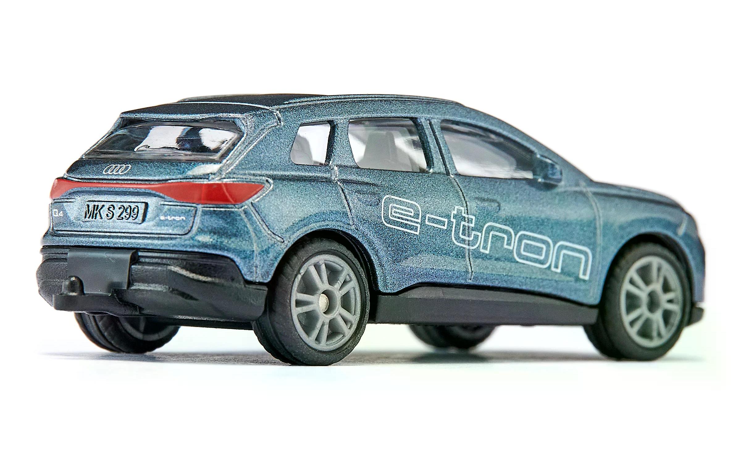 Audi Q4 e-tron BlauSiku Super Audi Q4 e-tron Modellauto