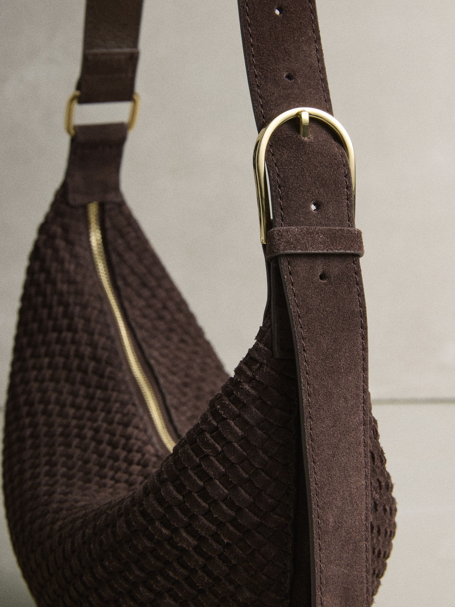 Chocoladebruin - N. Premium Suede Sling Weave Schoudertas