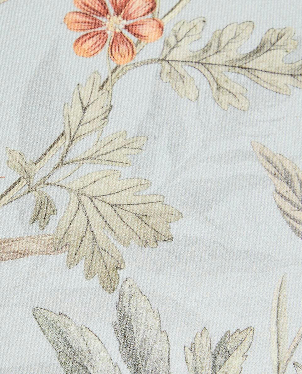 CAPA DE ALMOFADA COM ESTAMPA FLORAL