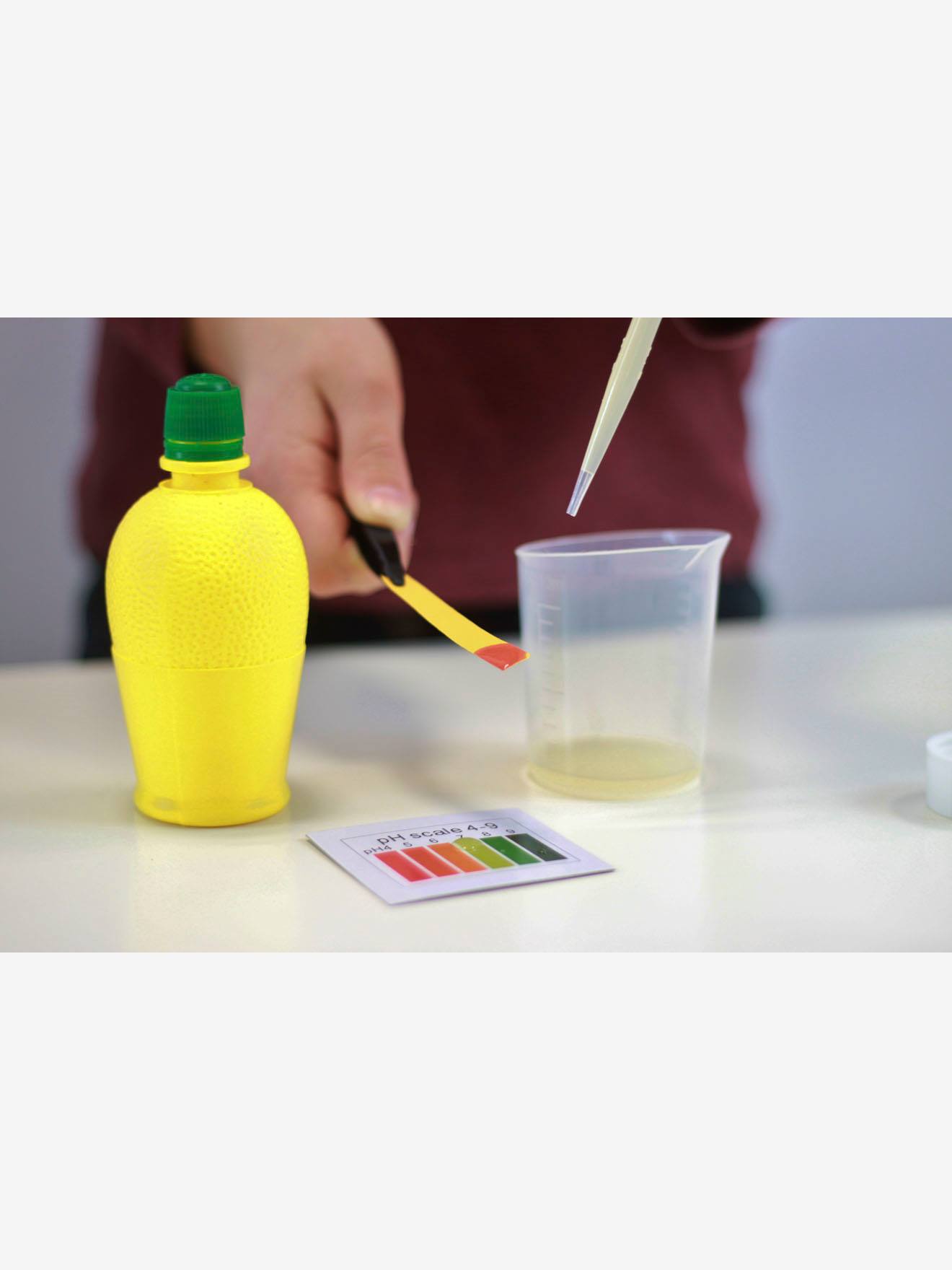 Laboratório de Química Buki com 150 experimentos azuis