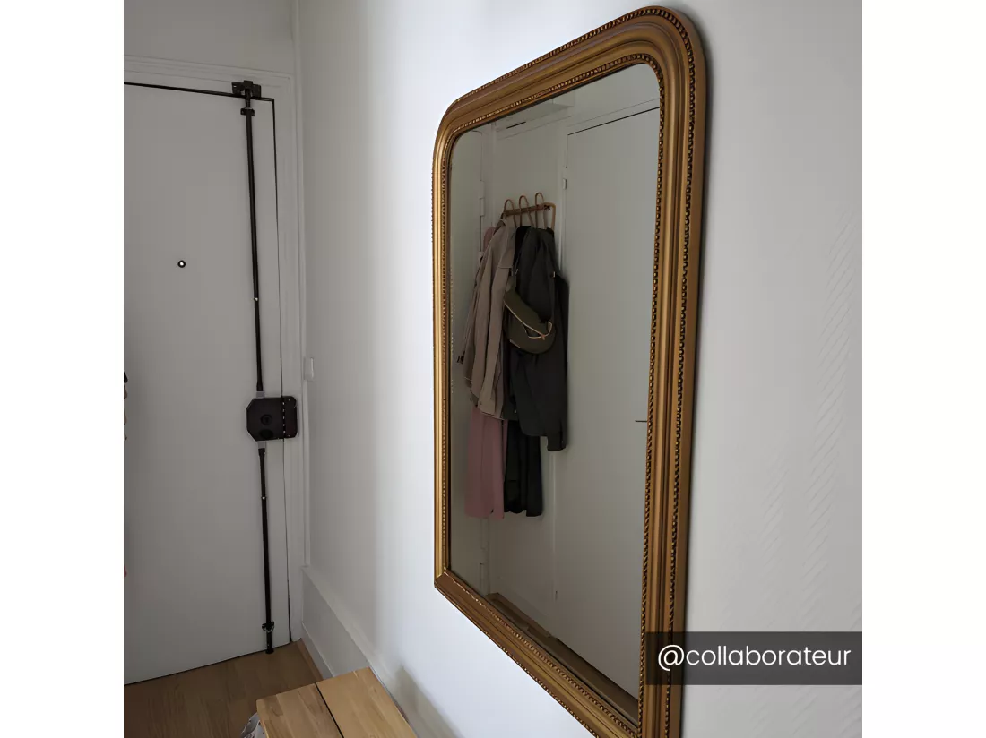 Miroir style vintage en bois de paulownia - L. 80 x H. 110 cm - Doré effet laiton - HELOISE
